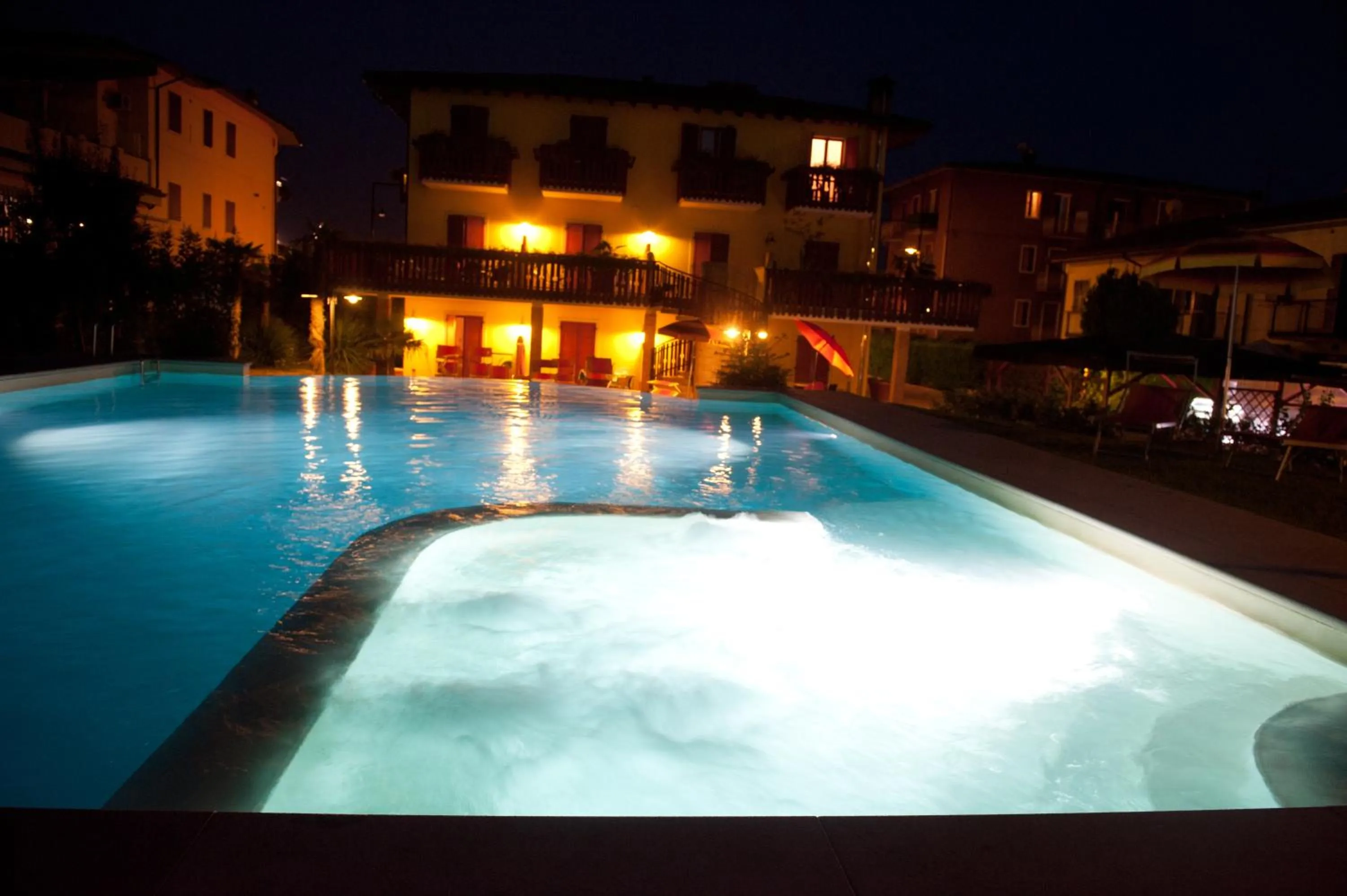 Facade/entrance in Hotel Romantic
