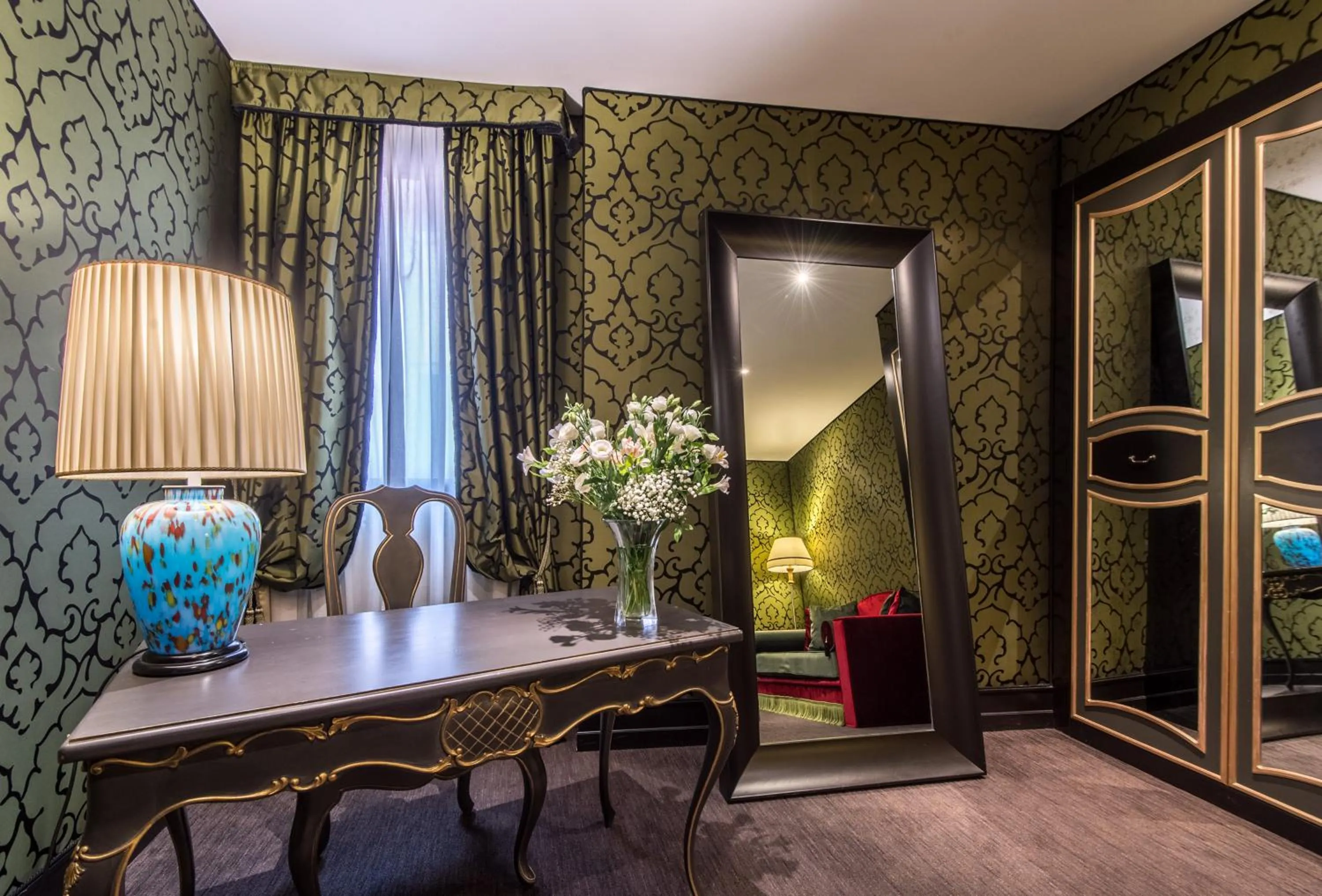 Decorative detail in Aqua Palace