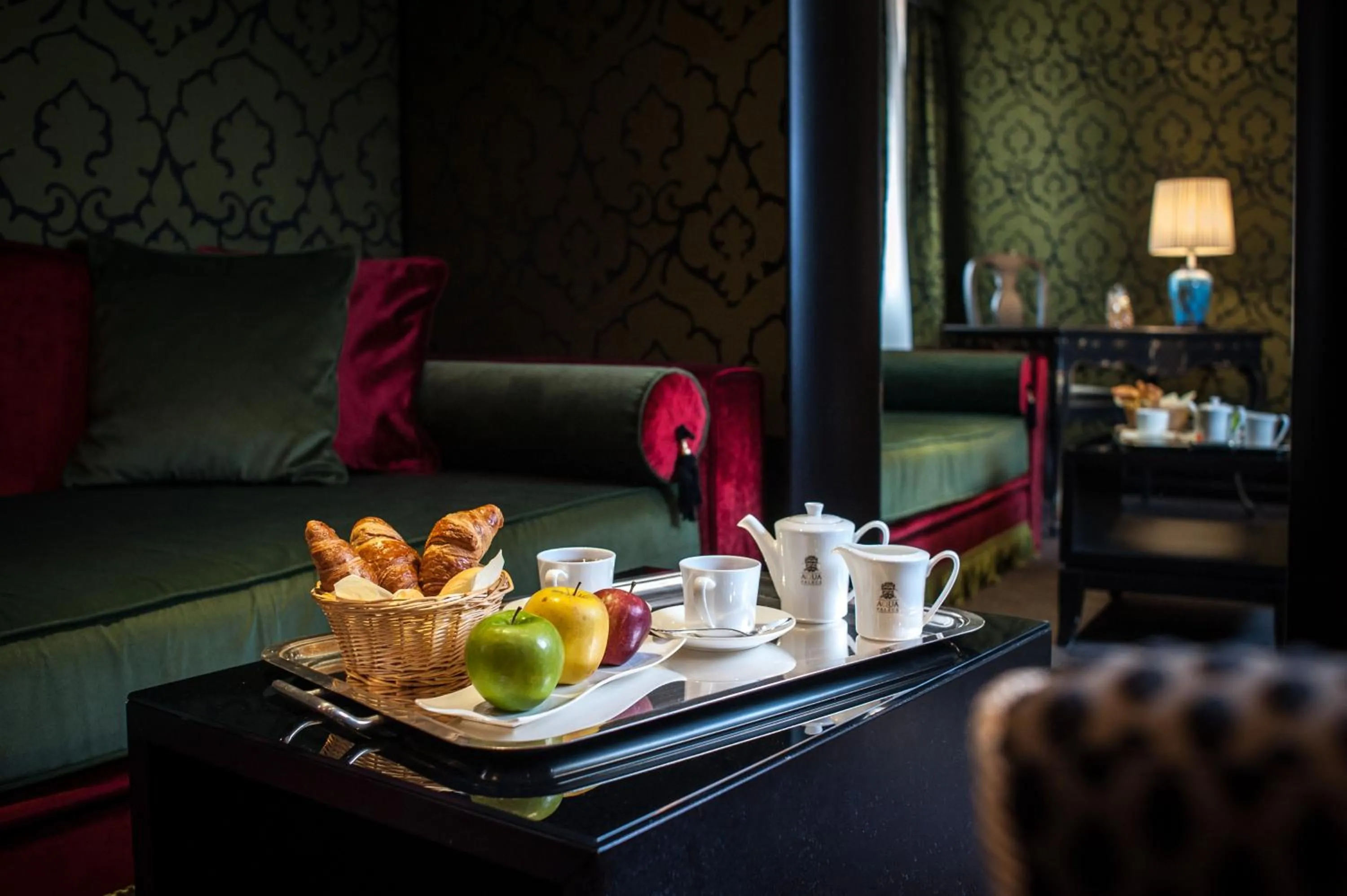 Breakfast in Aqua Palace