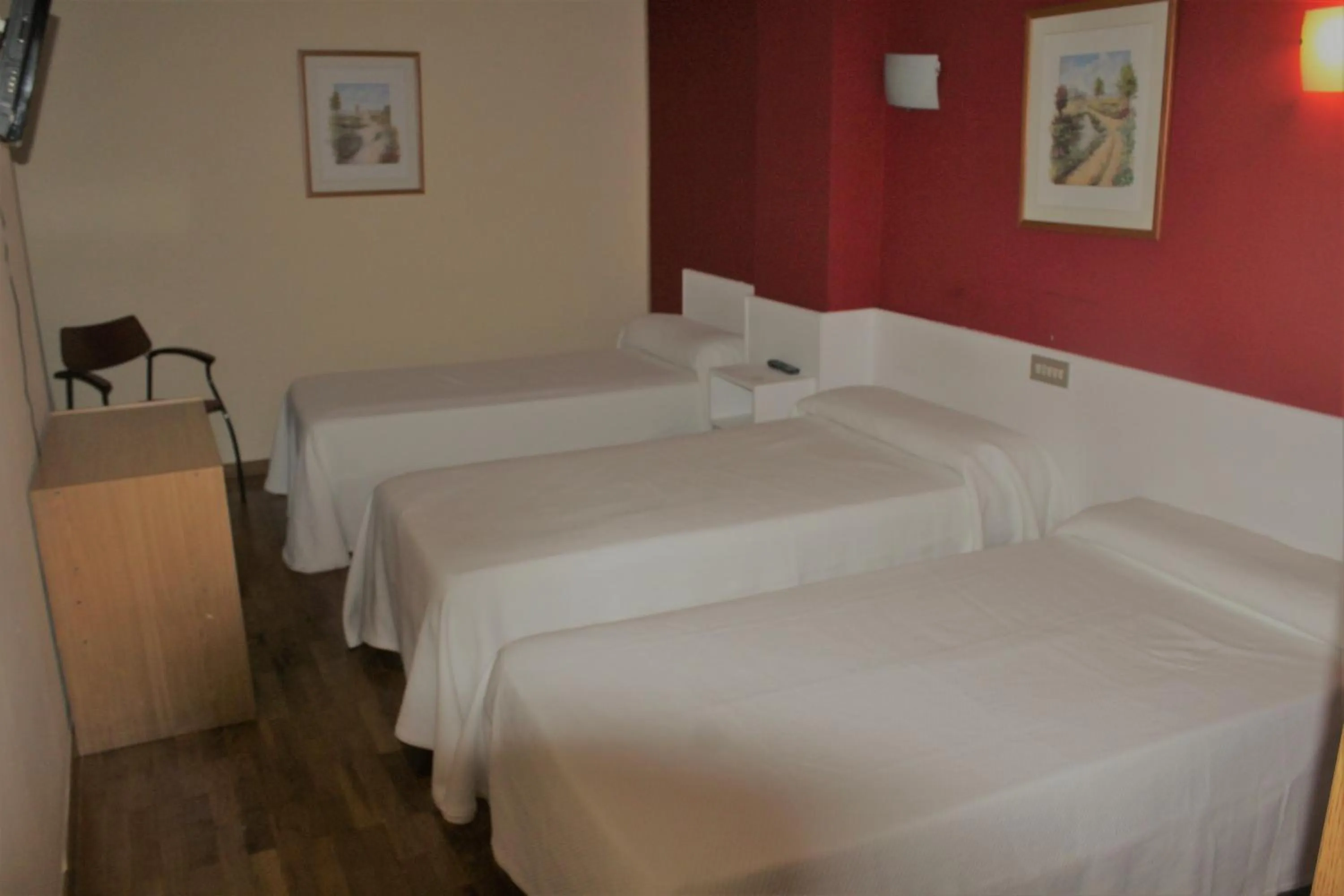 Photo of the whole room, Bed in Hotel Fuente La Plata - la Eria