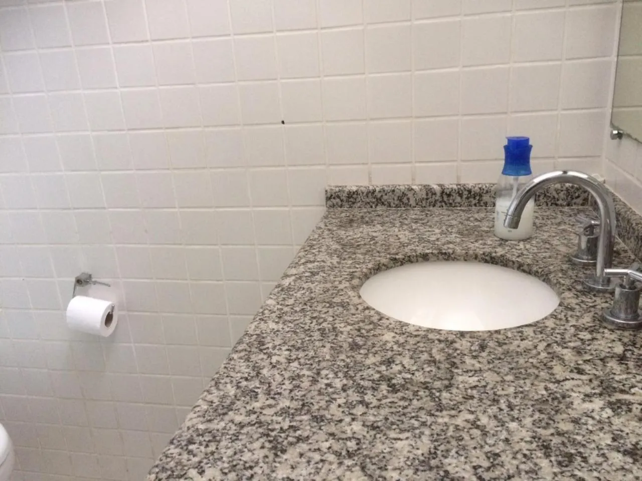 Bathroom in Comodita