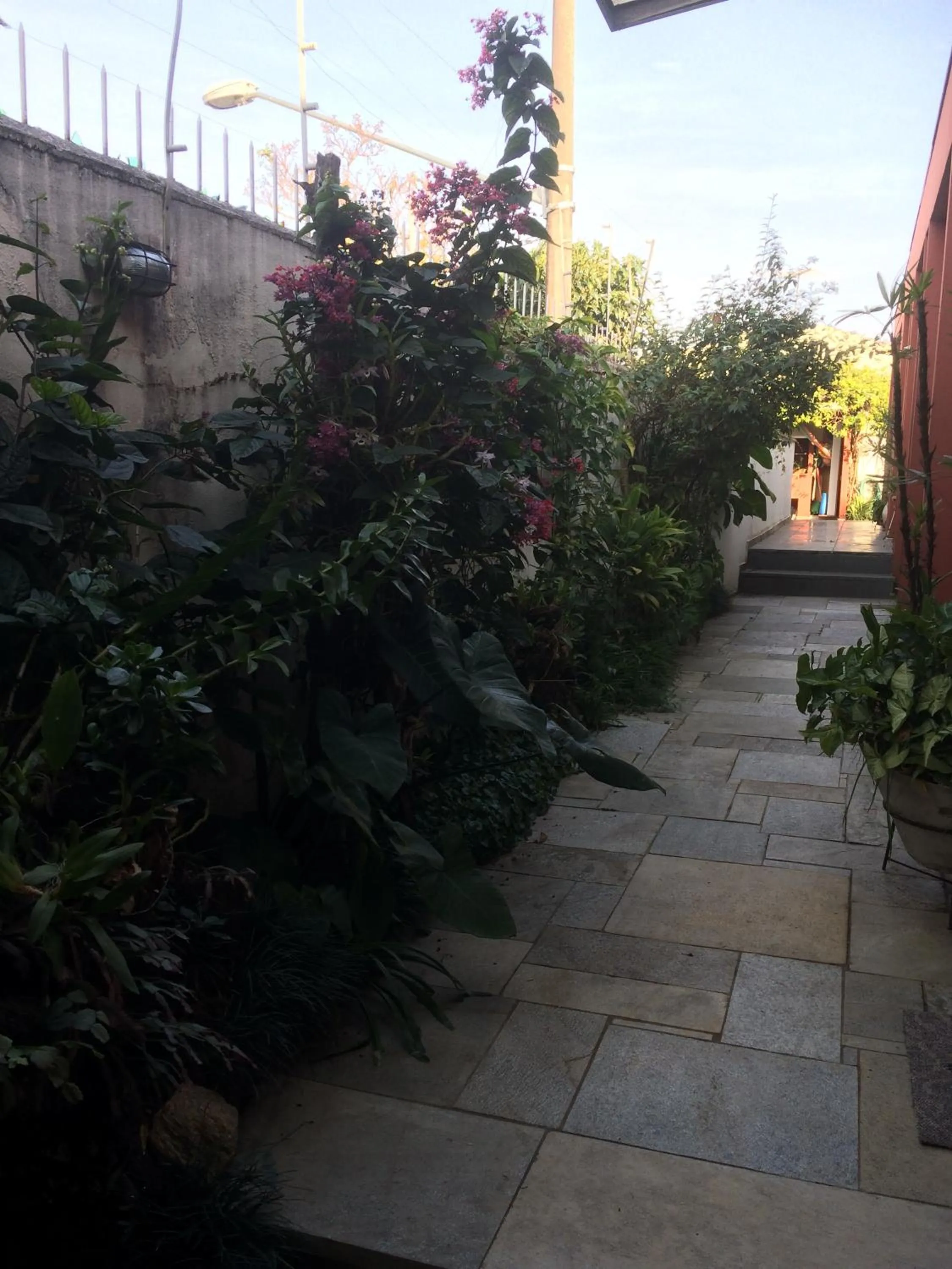 Facade/entrance in Comodita