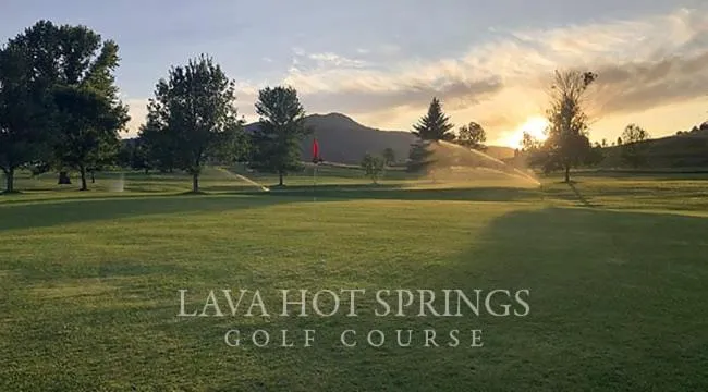 Golfcourse in Bristol Cabins