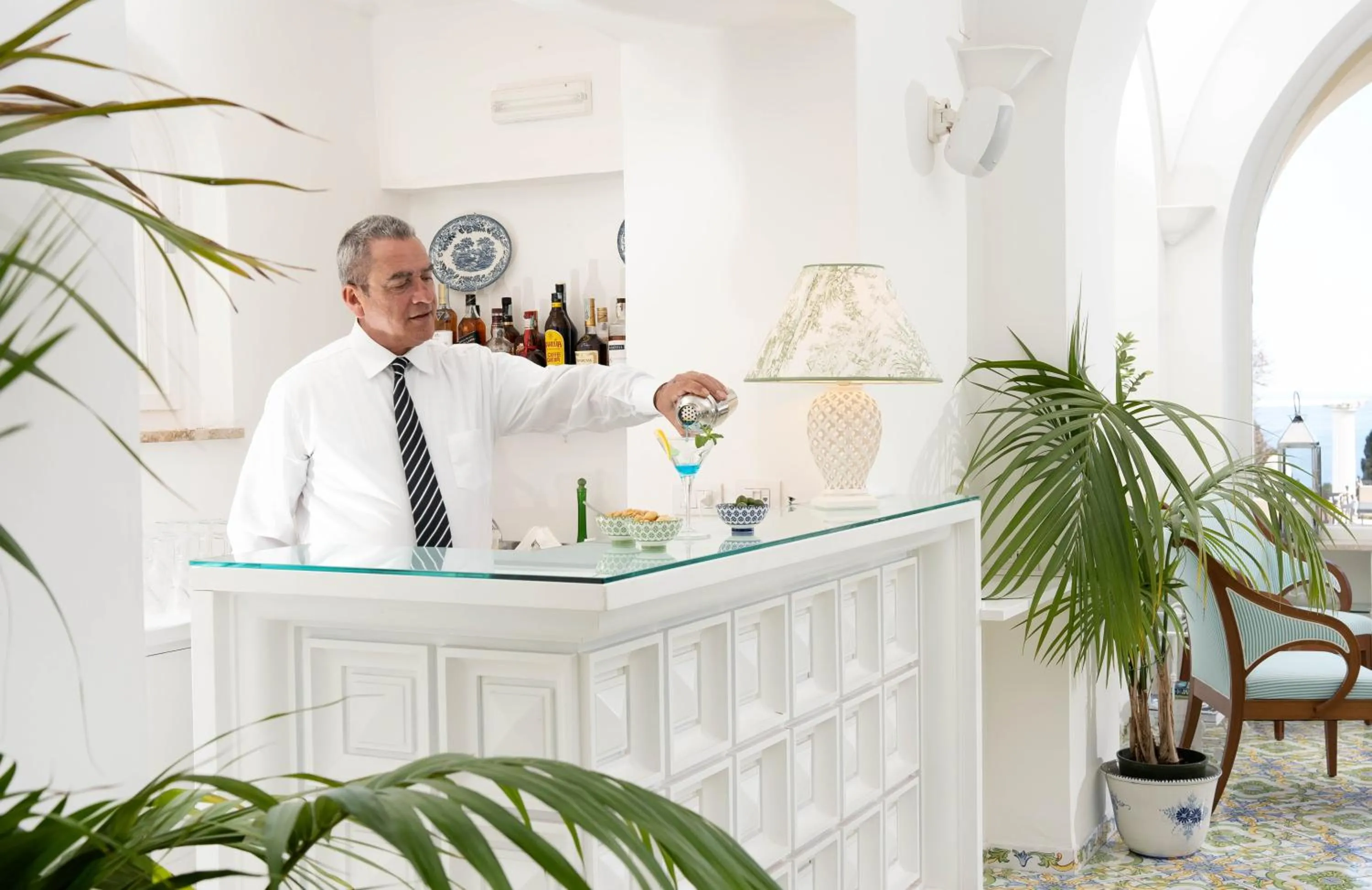 Lounge or bar in Sina Flora