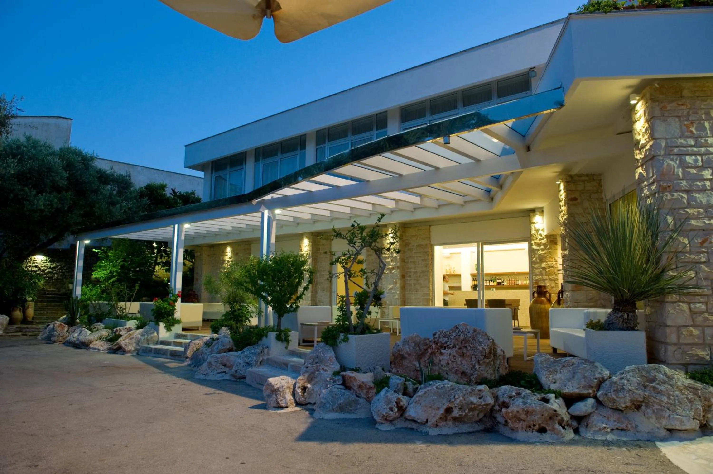 Facade/entrance in Hotel Orsa Maggiore