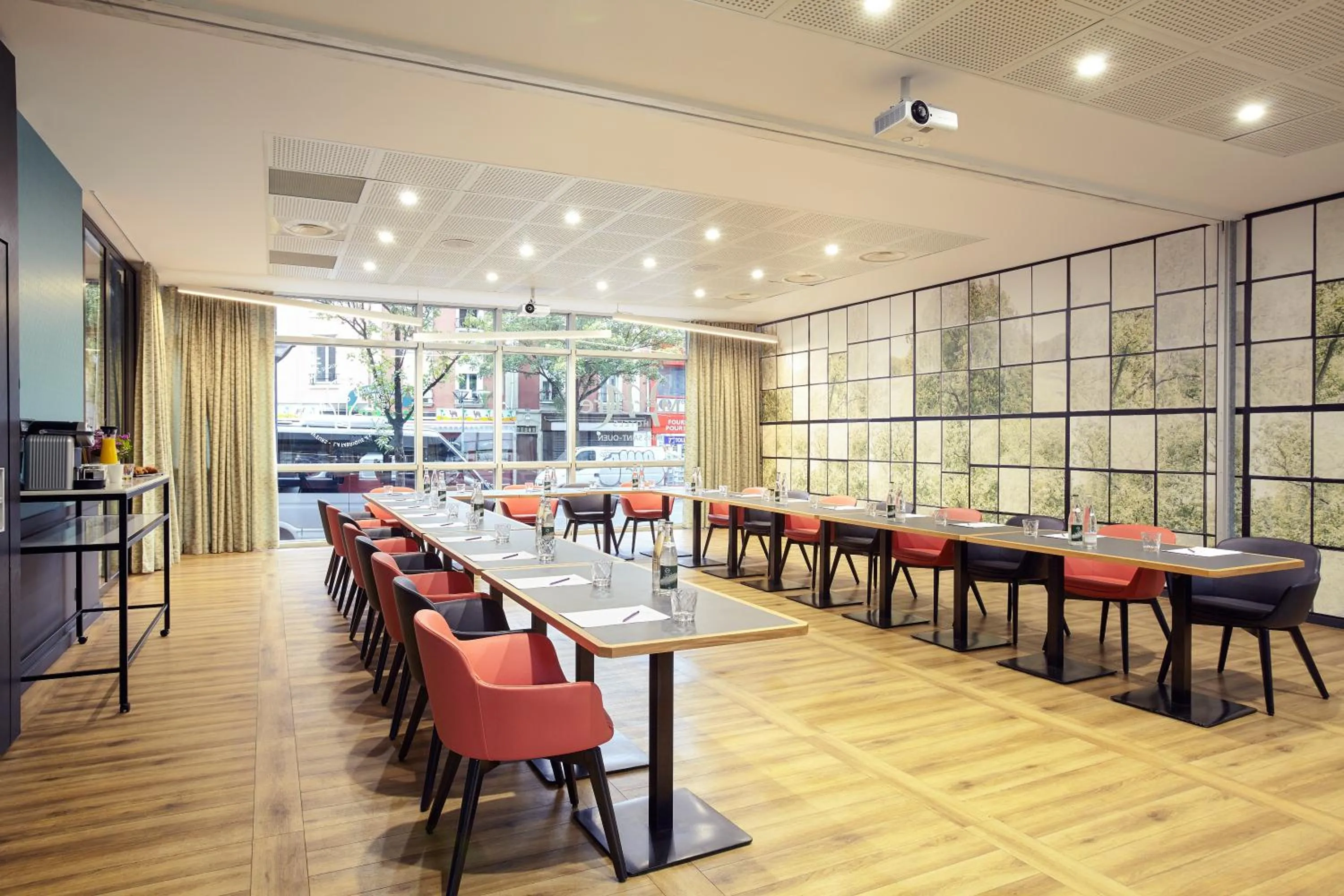 Business facilities in Mercure Paris Saint-Ouen