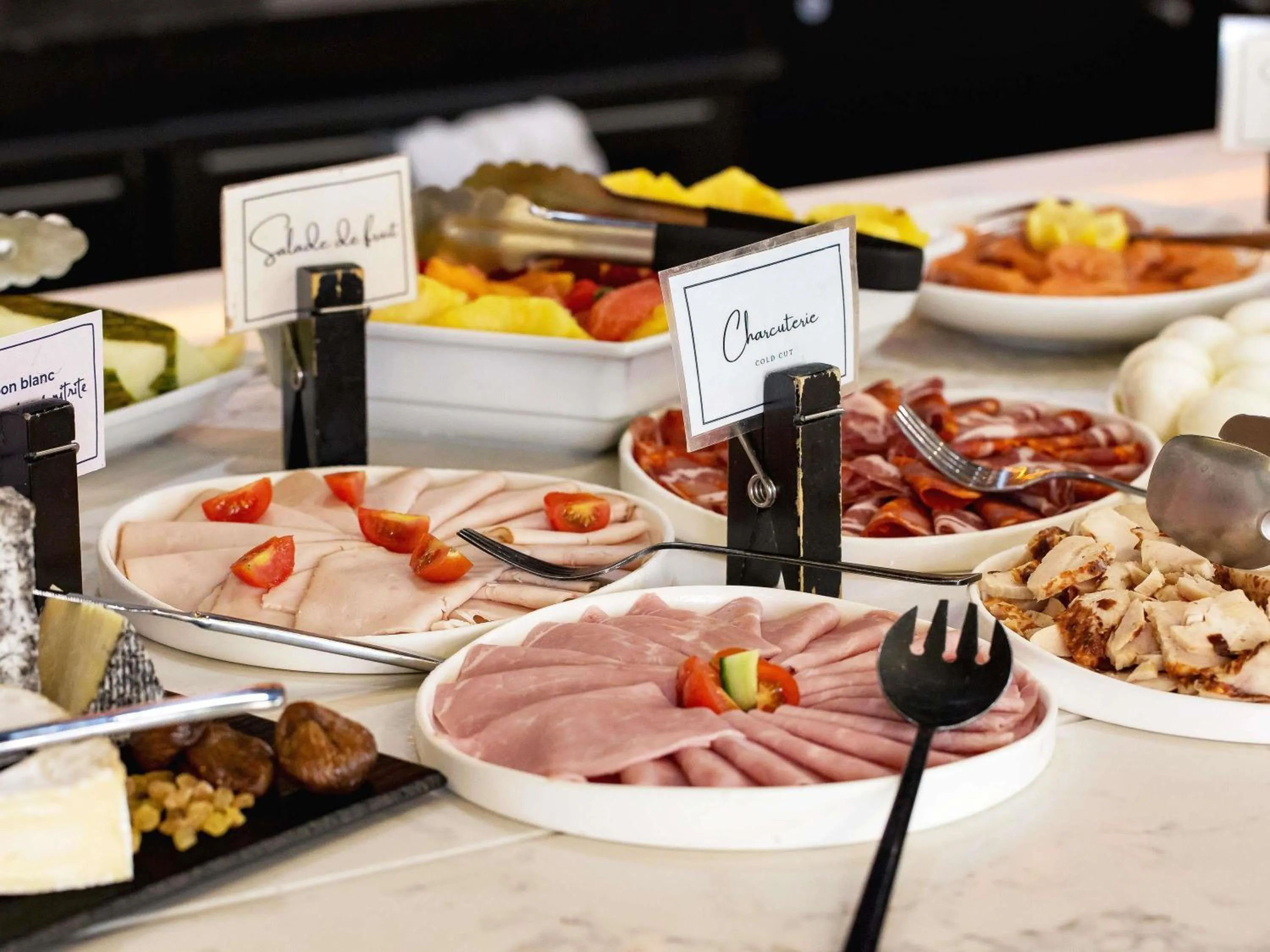 Breakfast in Mercure Paris Saint-Ouen