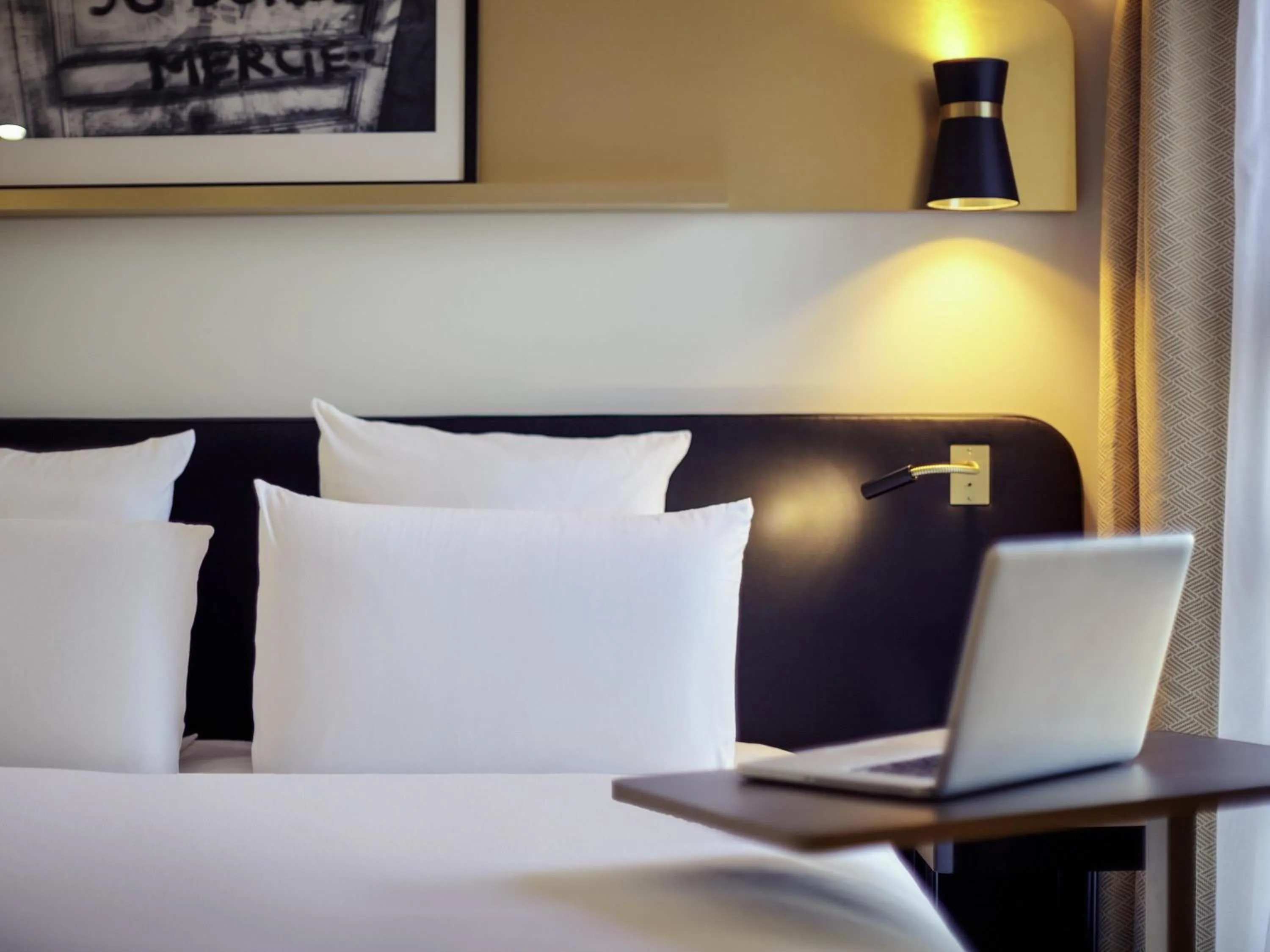 Bedroom, Bed in Mercure Paris Saint-Ouen