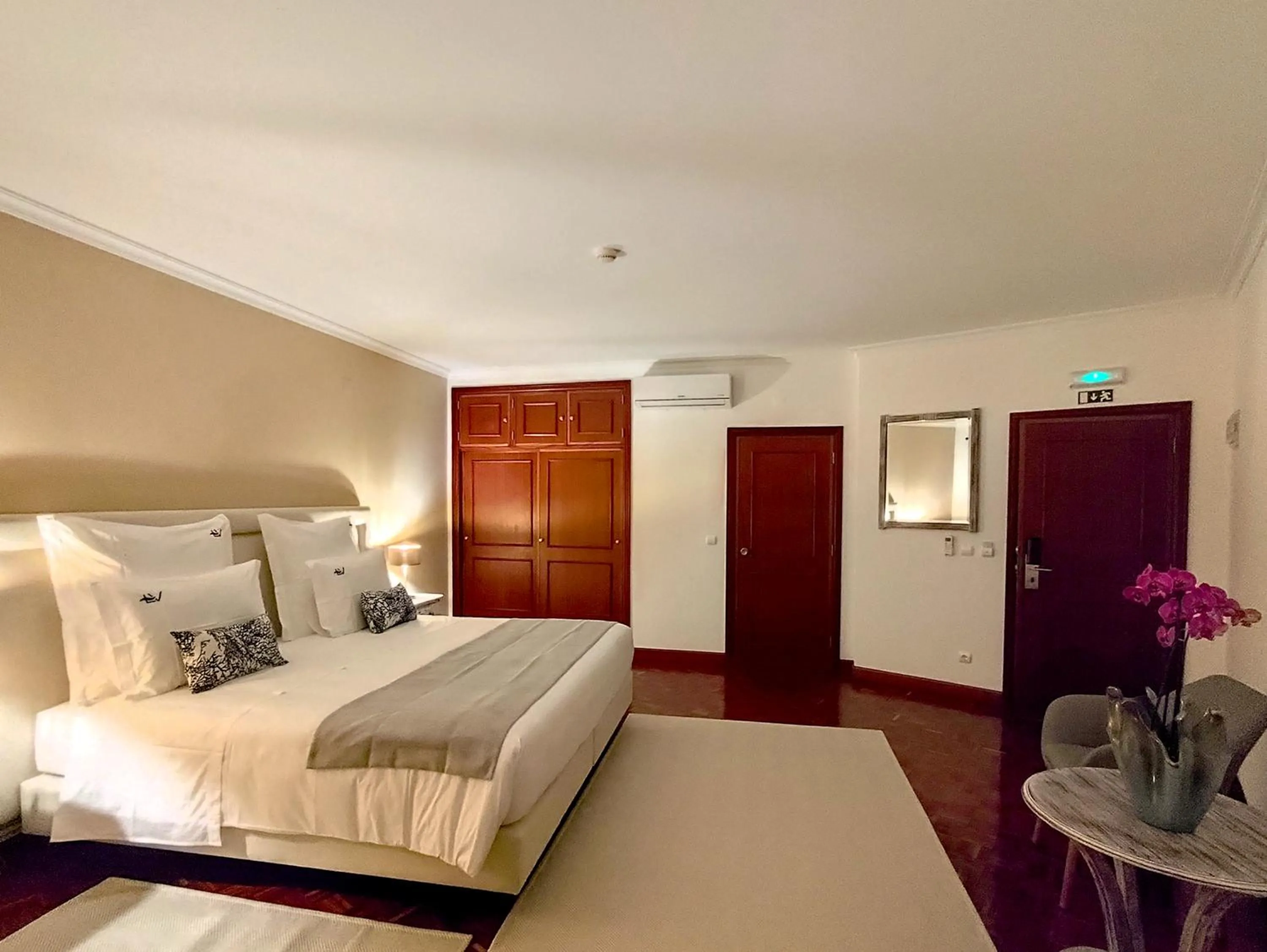 Bed in Luso Village Boutique Hotel