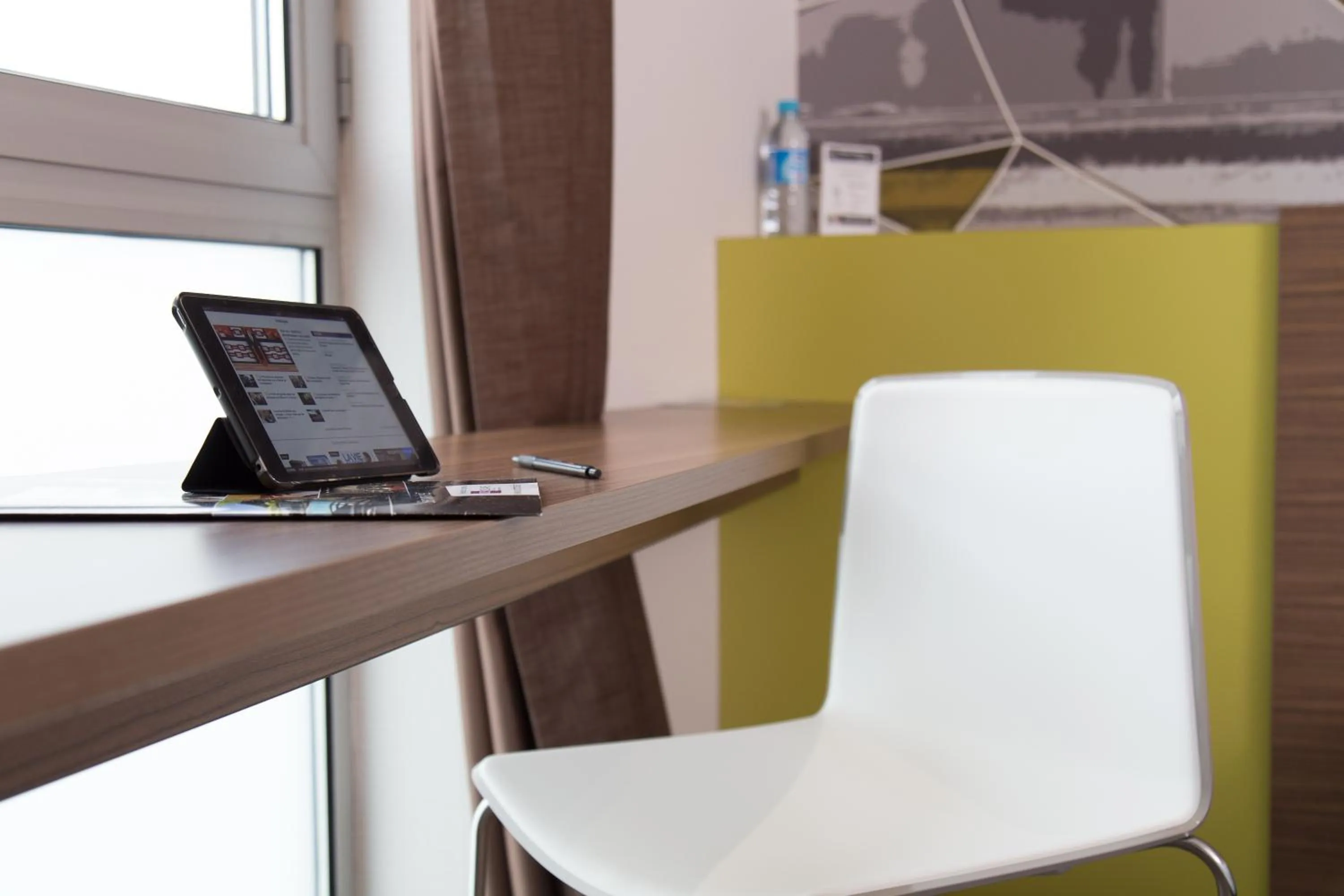 Bedroom in Brit Hotel Toulouse Colomiers – L’Esplanade