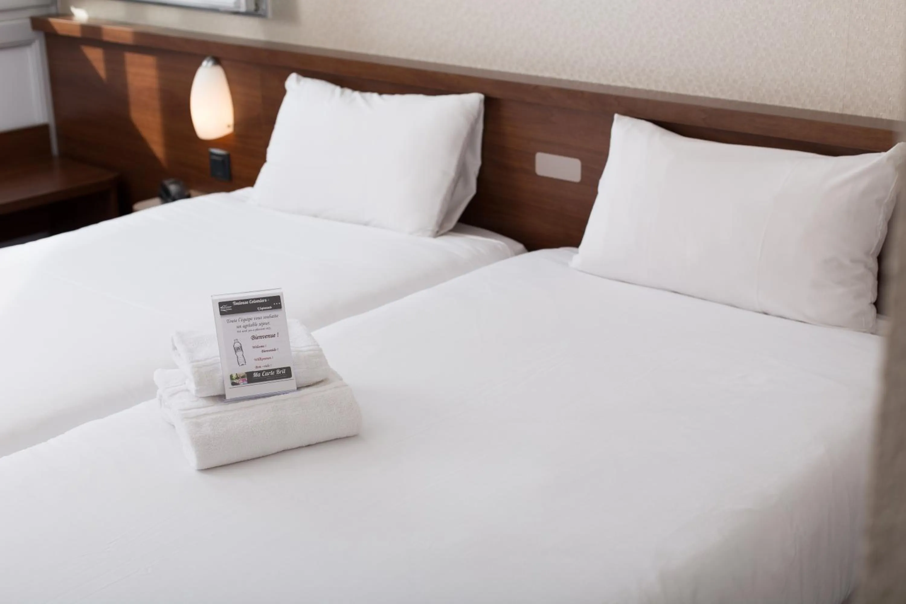 Bedroom, Bed in Brit Hotel Toulouse Colomiers – L’Esplanade