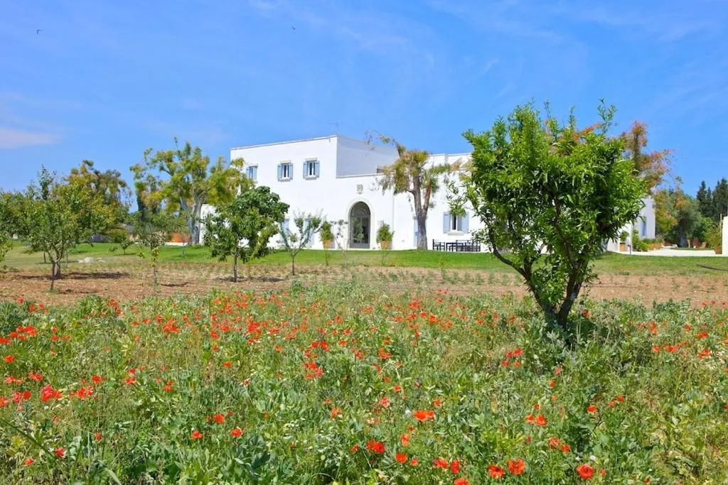 Facade/entrance in Masseria Montelauro