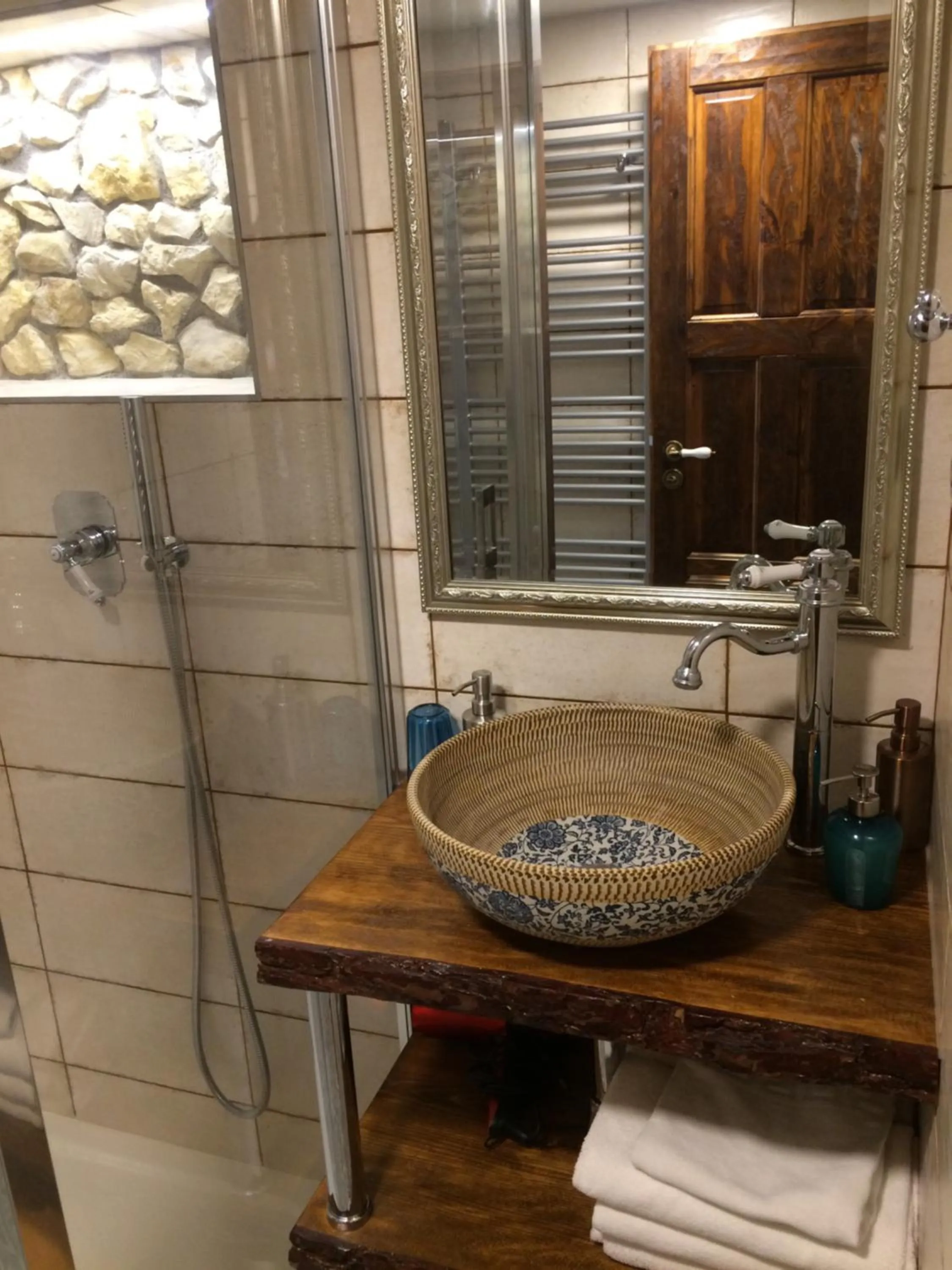 Bathroom in Pinkova Apartments