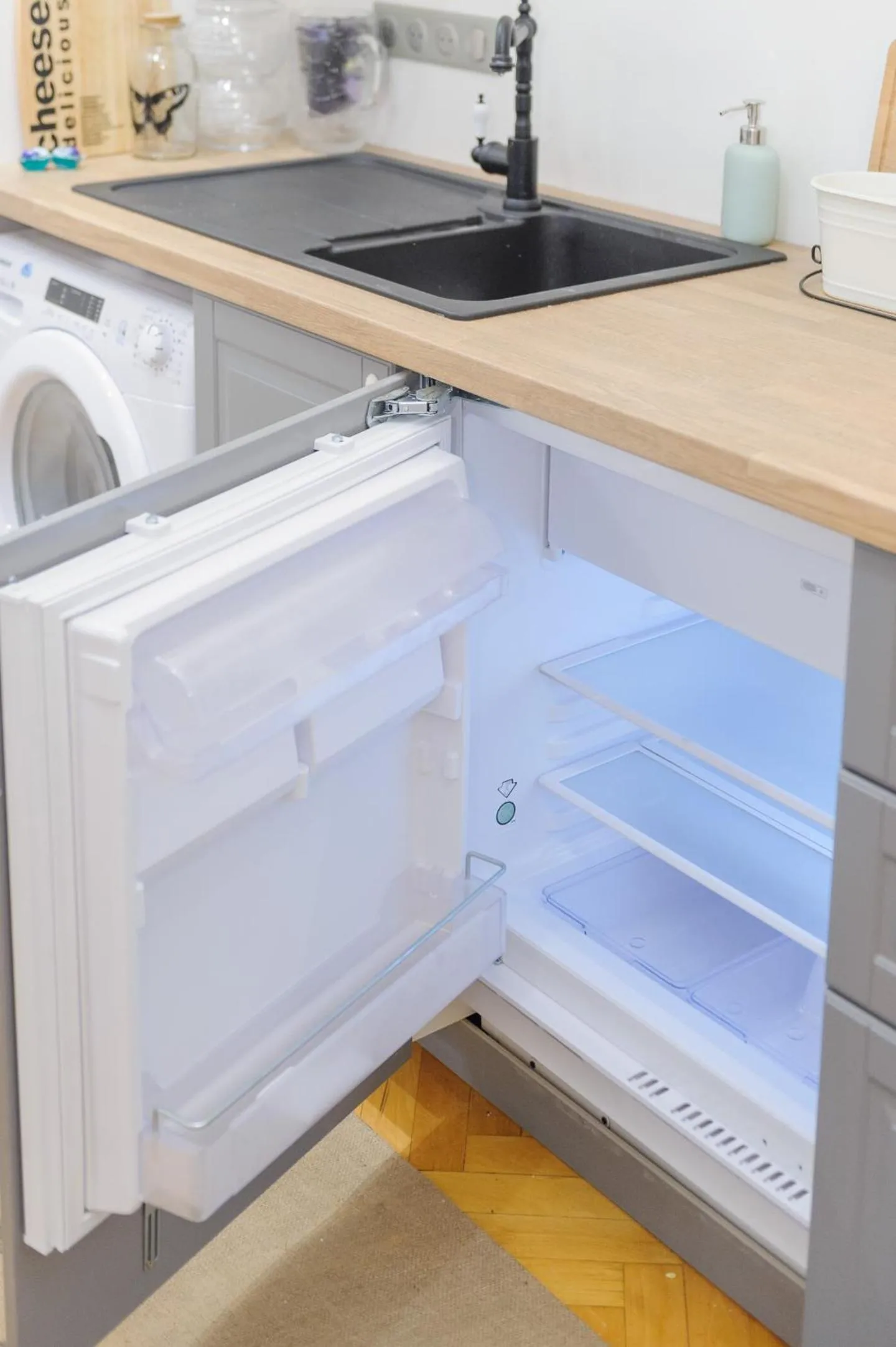 Kitchen or kitchenette in Pinkova Apartments