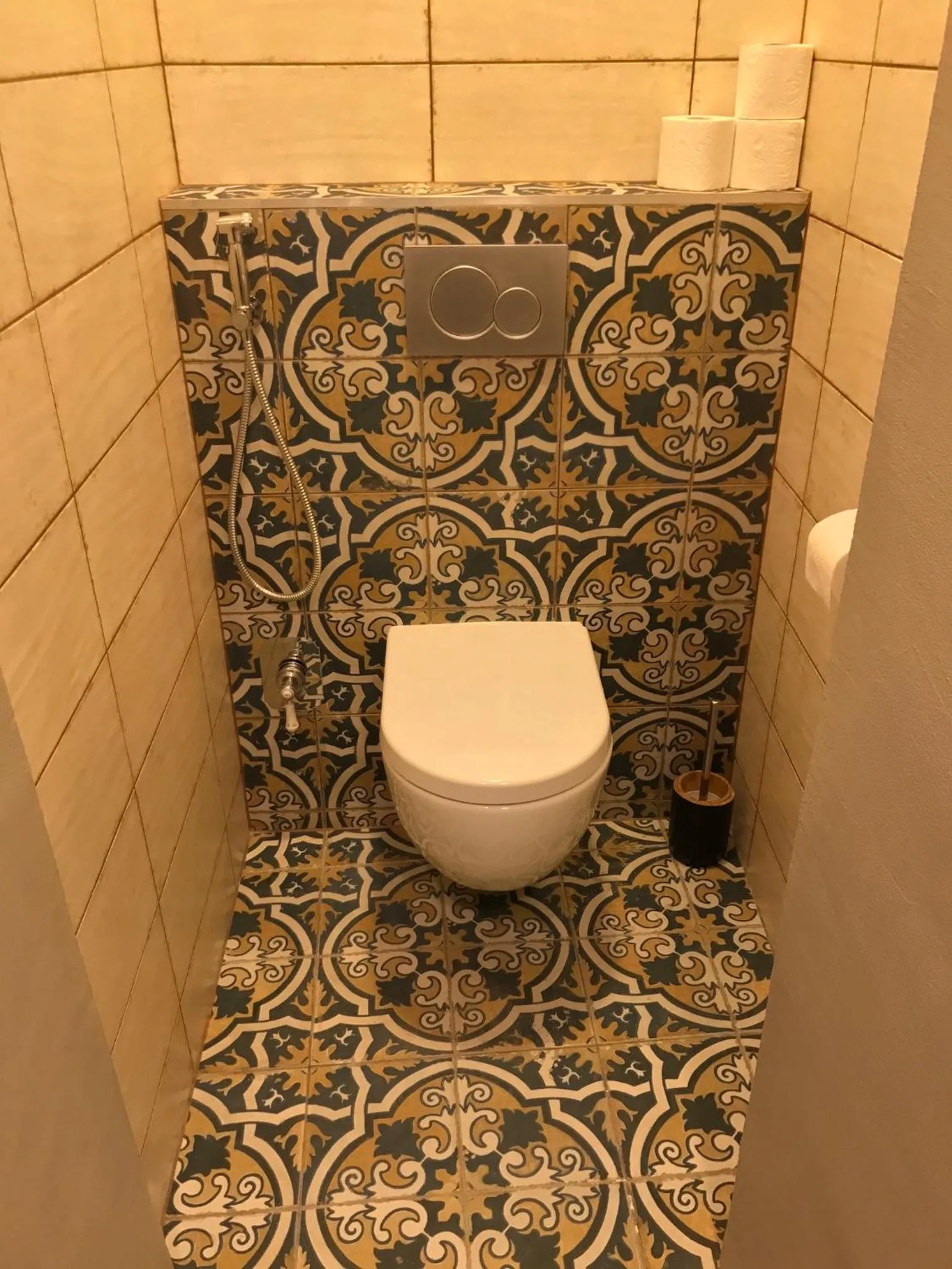 Toilet in Pinkova Apartments