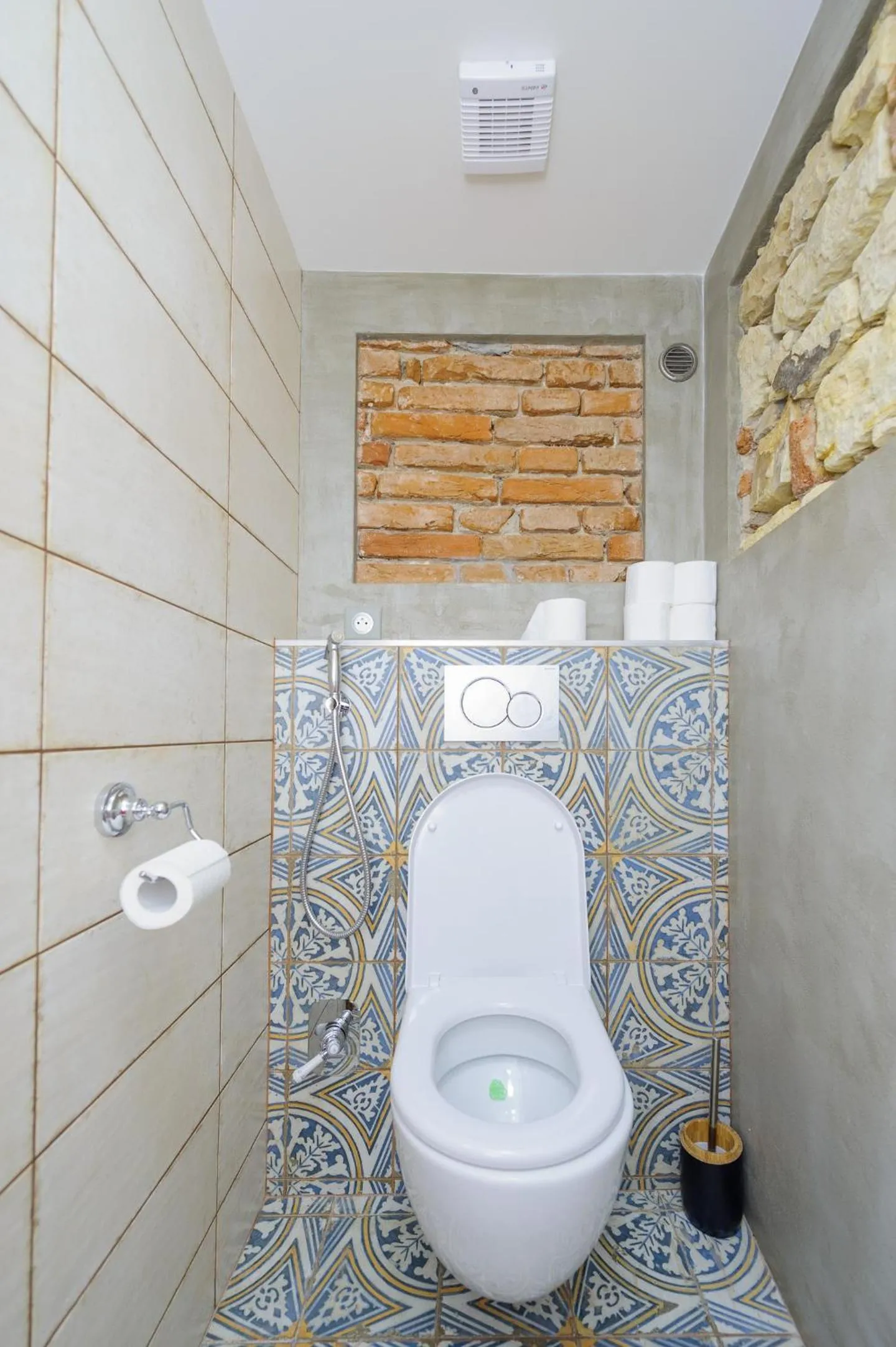 Toilet in Pinkova Apartments