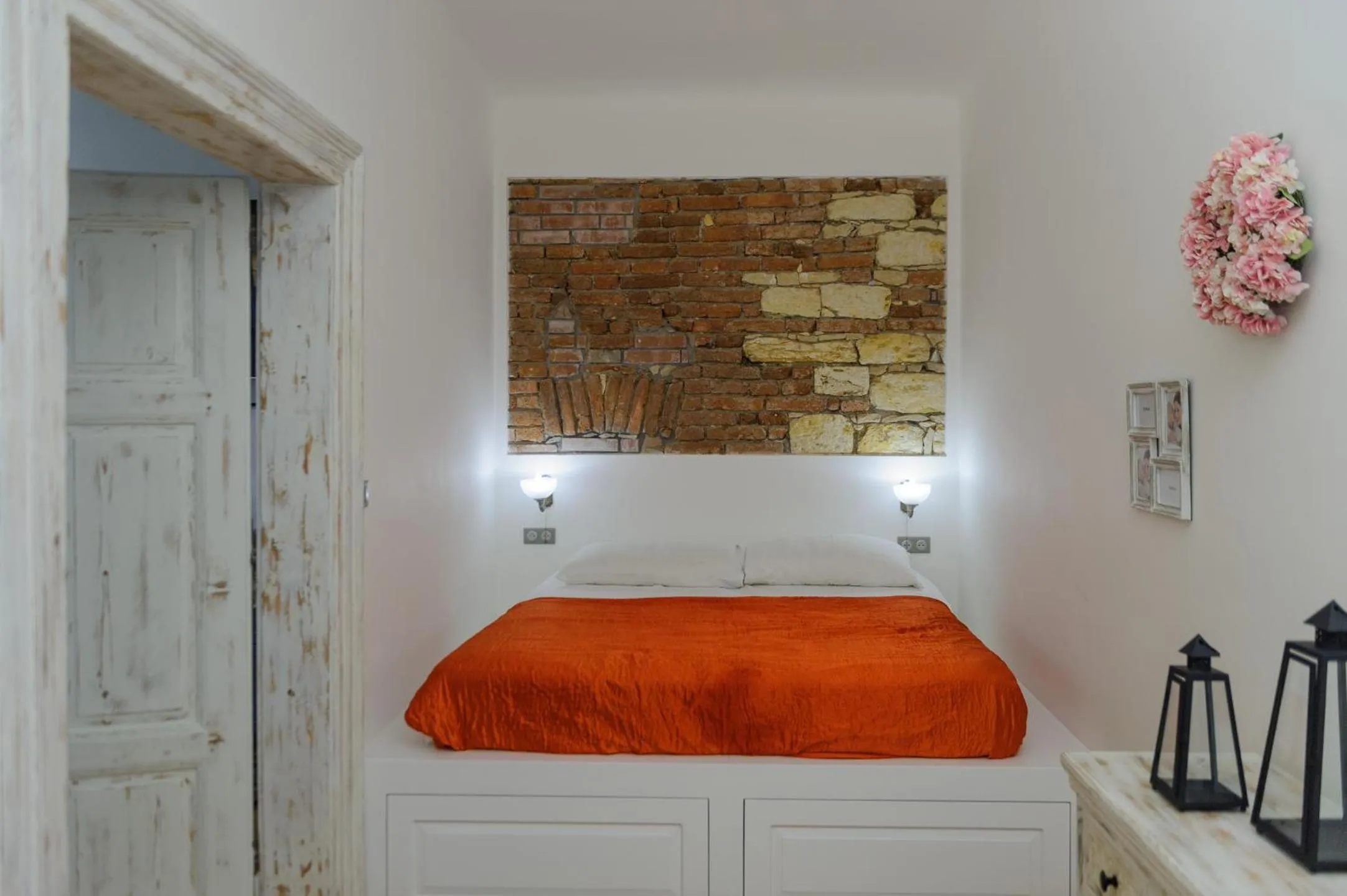 Bed in Pinkova Apartments