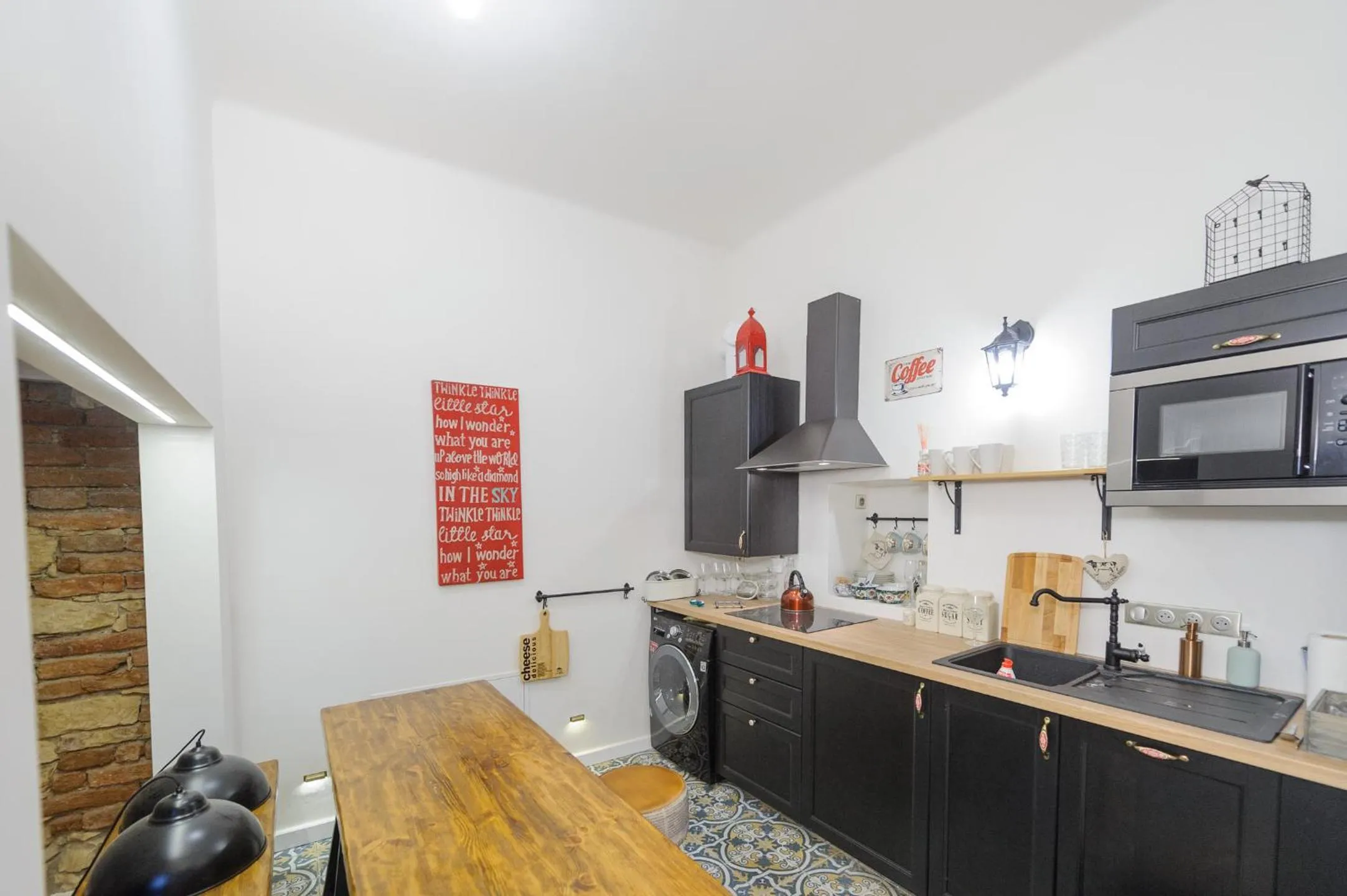 Kitchen or kitchenette in Pinkova Apartments