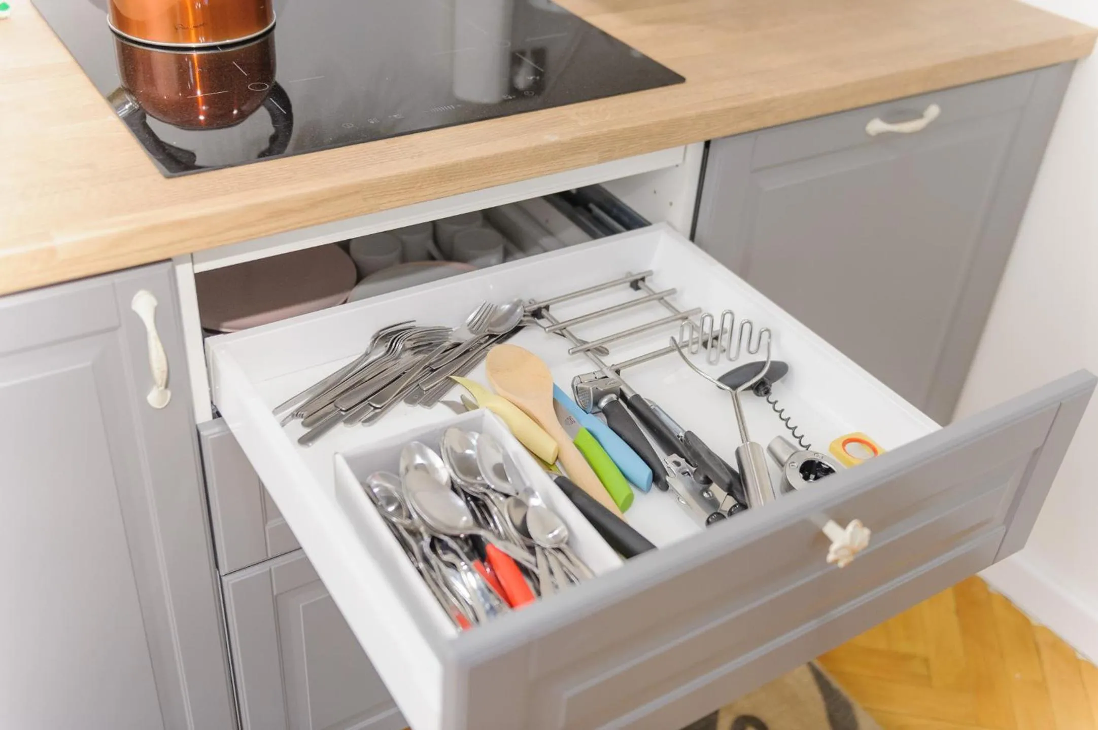 Kitchen or kitchenette in Pinkova Apartments