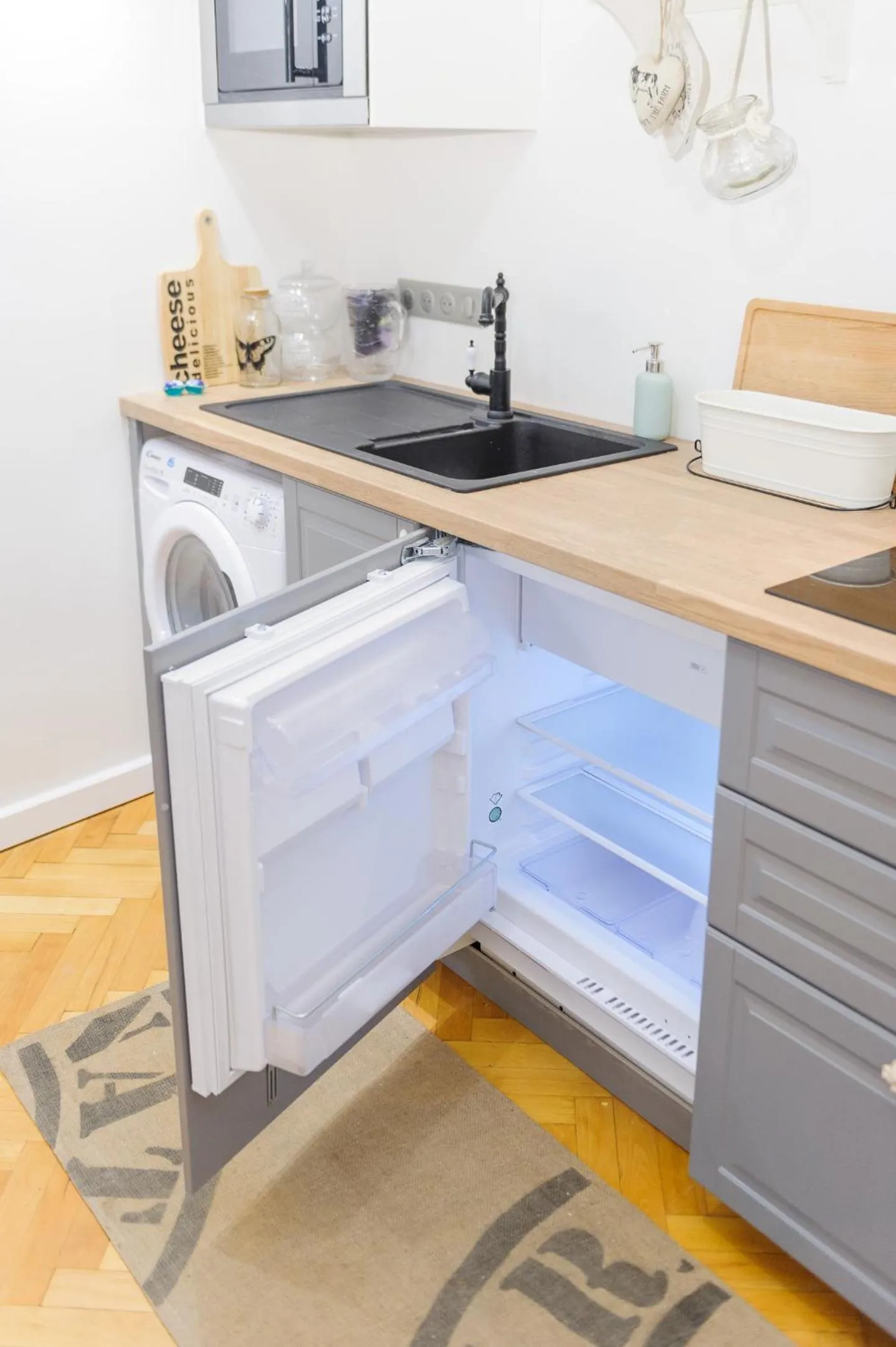 Kitchen or kitchenette in Pinkova Apartments