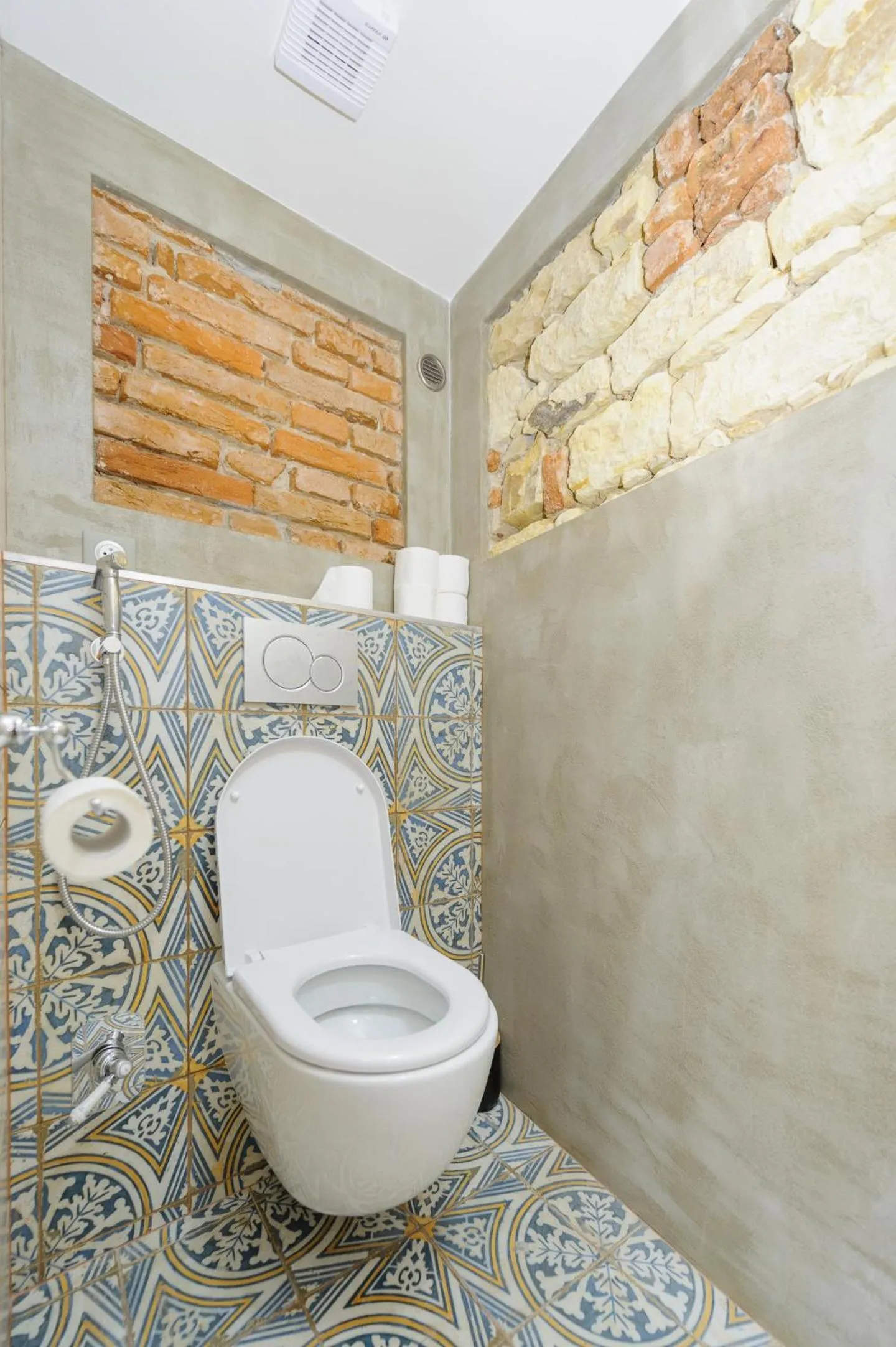 Toilet in Pinkova Apartments