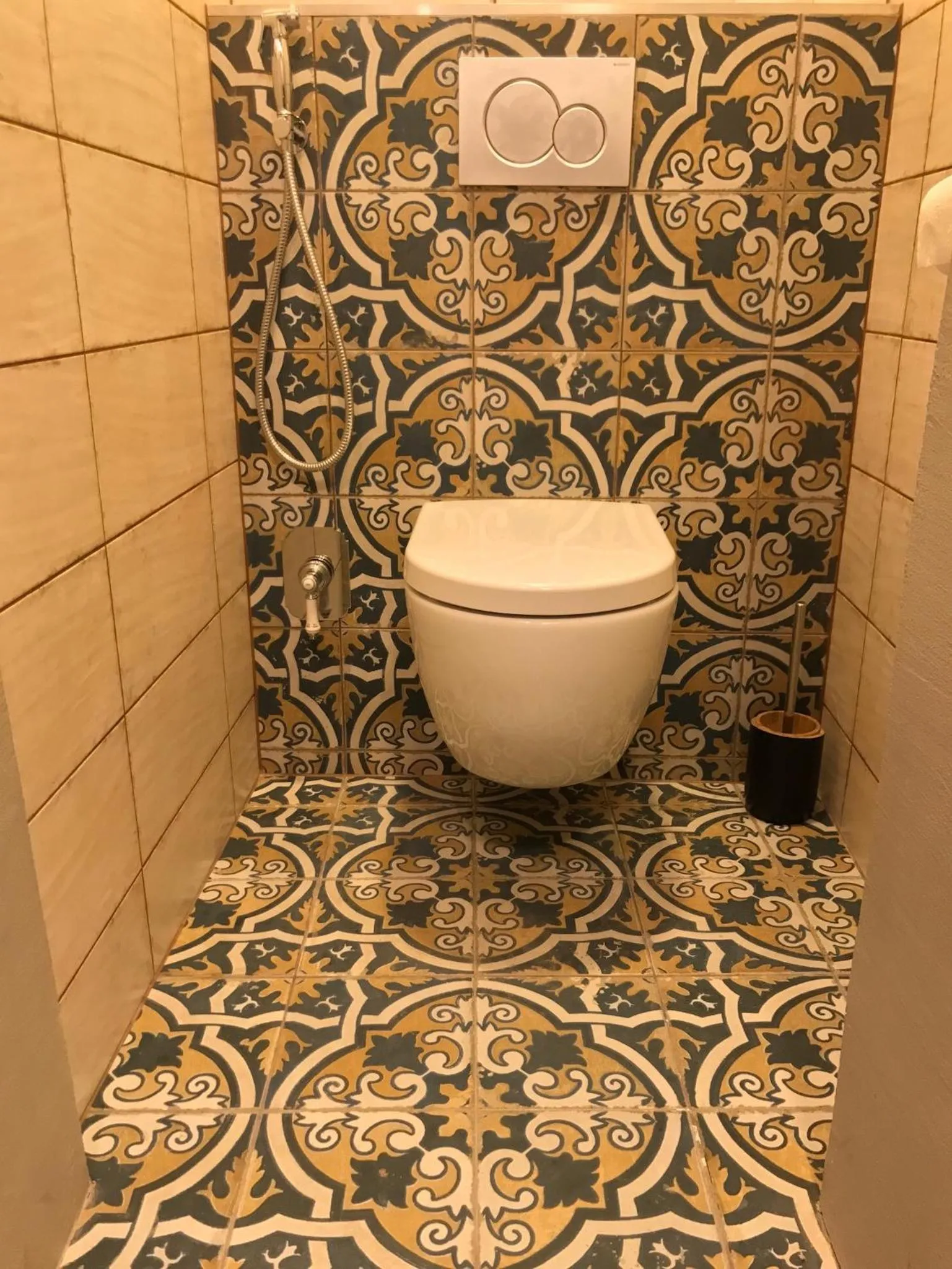 Toilet in Pinkova Apartments