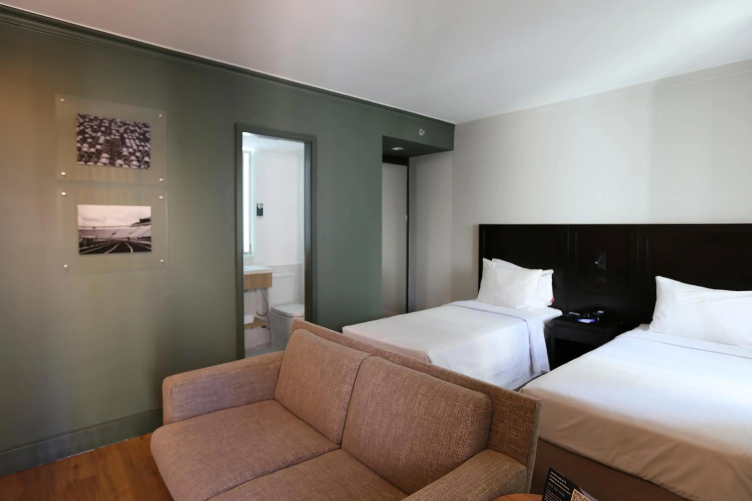 Bed in Transamerica Executive Perdizes