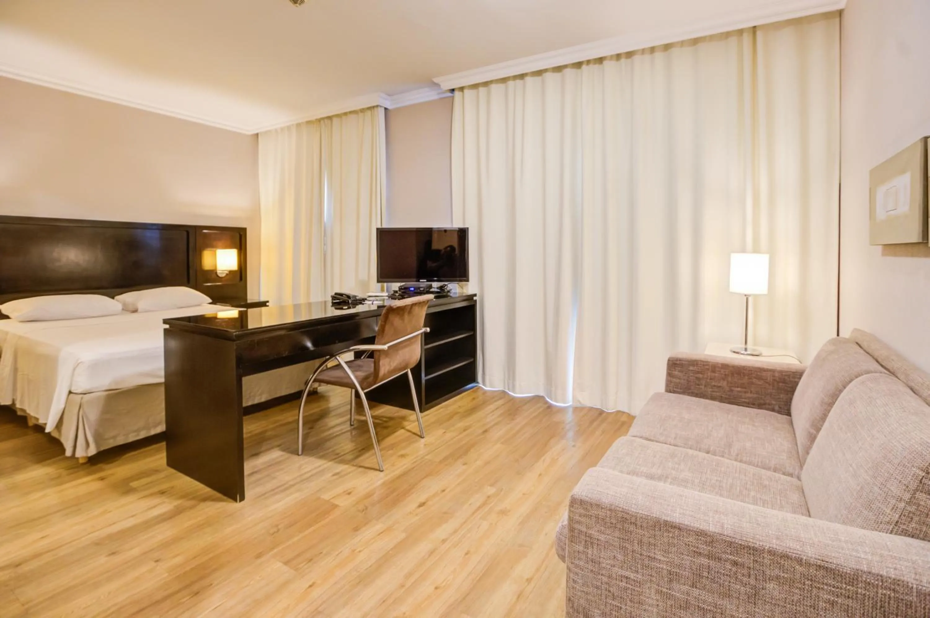 Bed in Transamerica Executive Perdizes