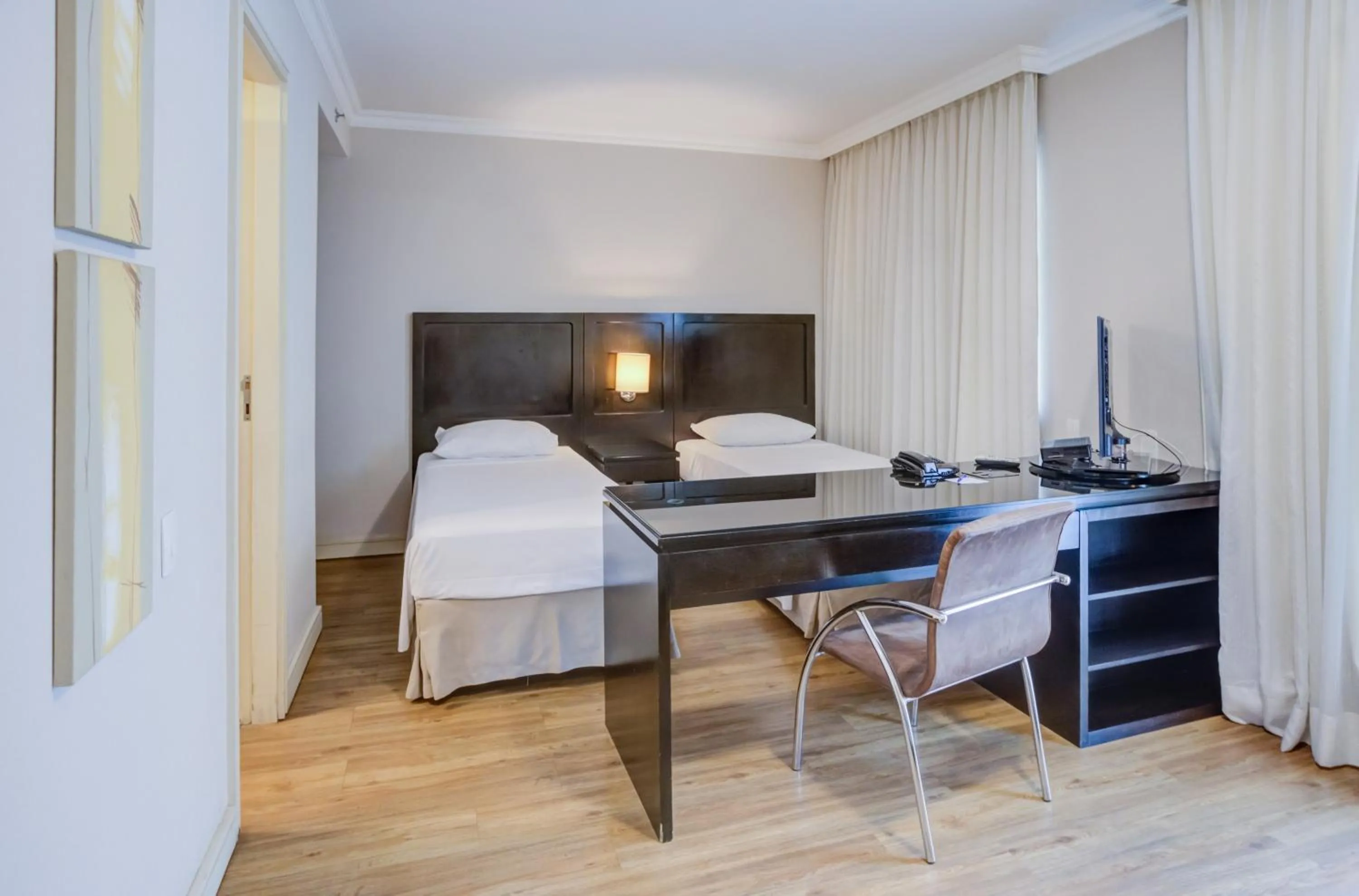 Bed in Transamerica Executive Perdizes