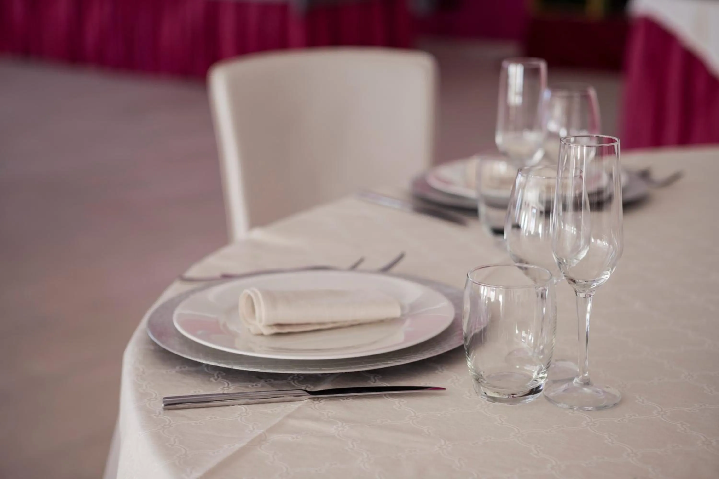 Decorative detail in Manhattan Village Hotel