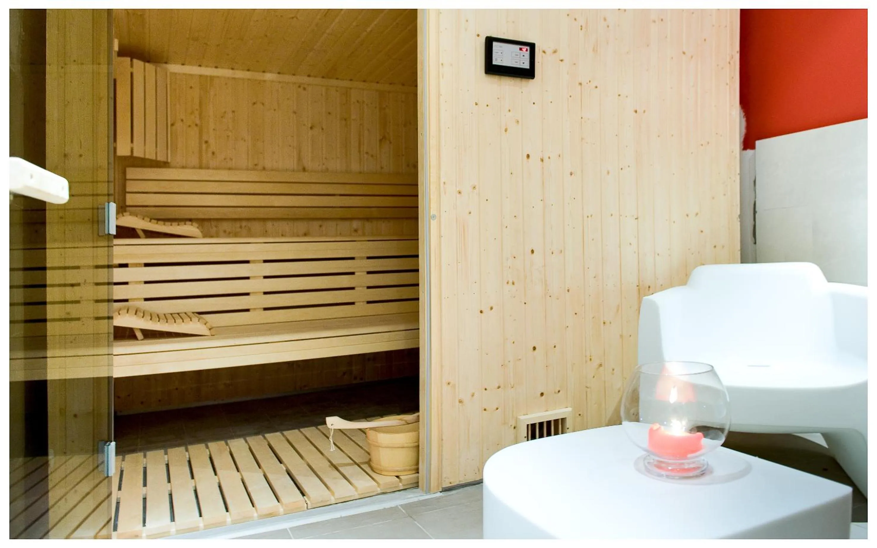 Sauna, Bed in Résidence Les Calanques