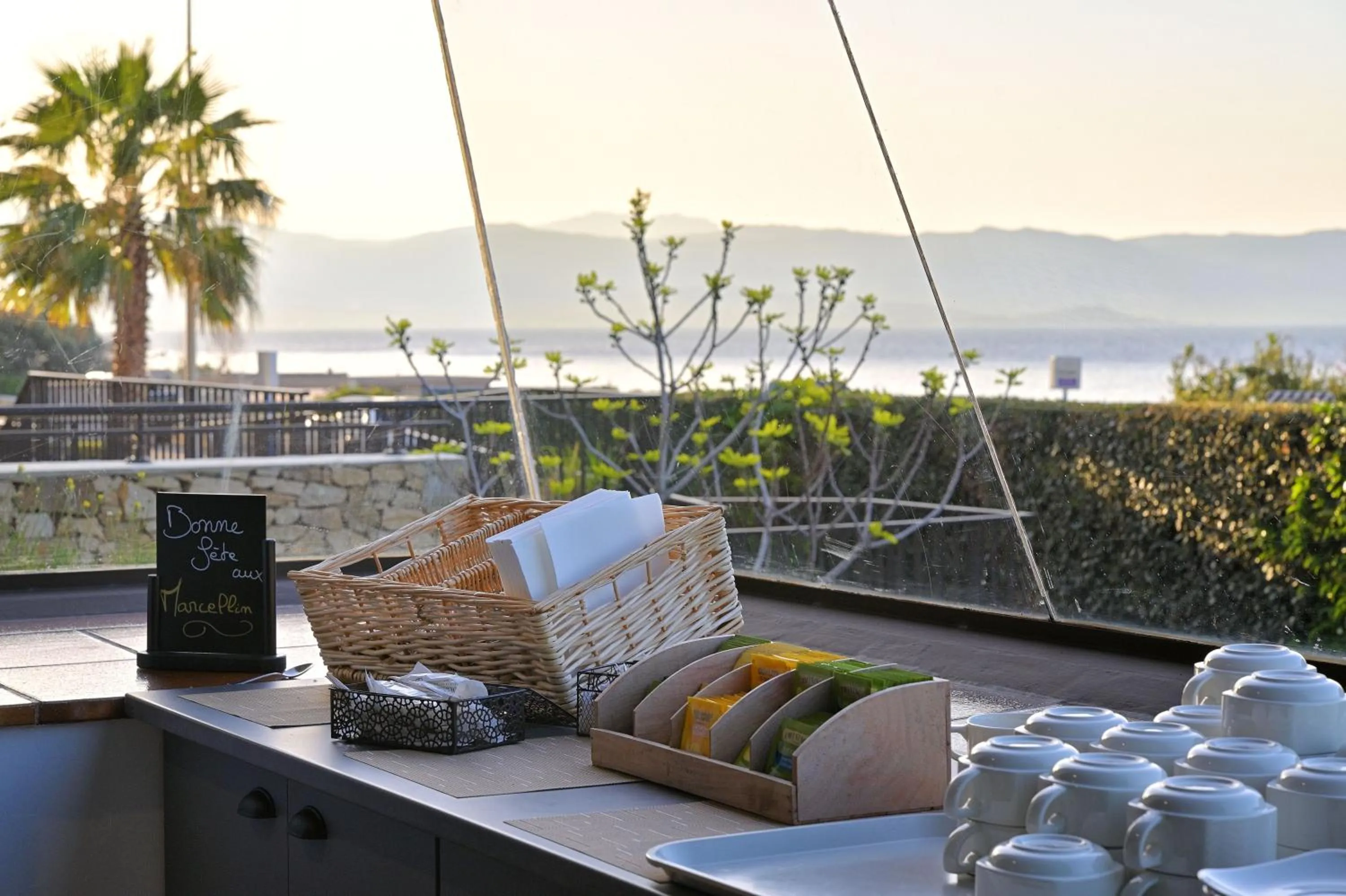 Breakfast in Résidence Les Calanques