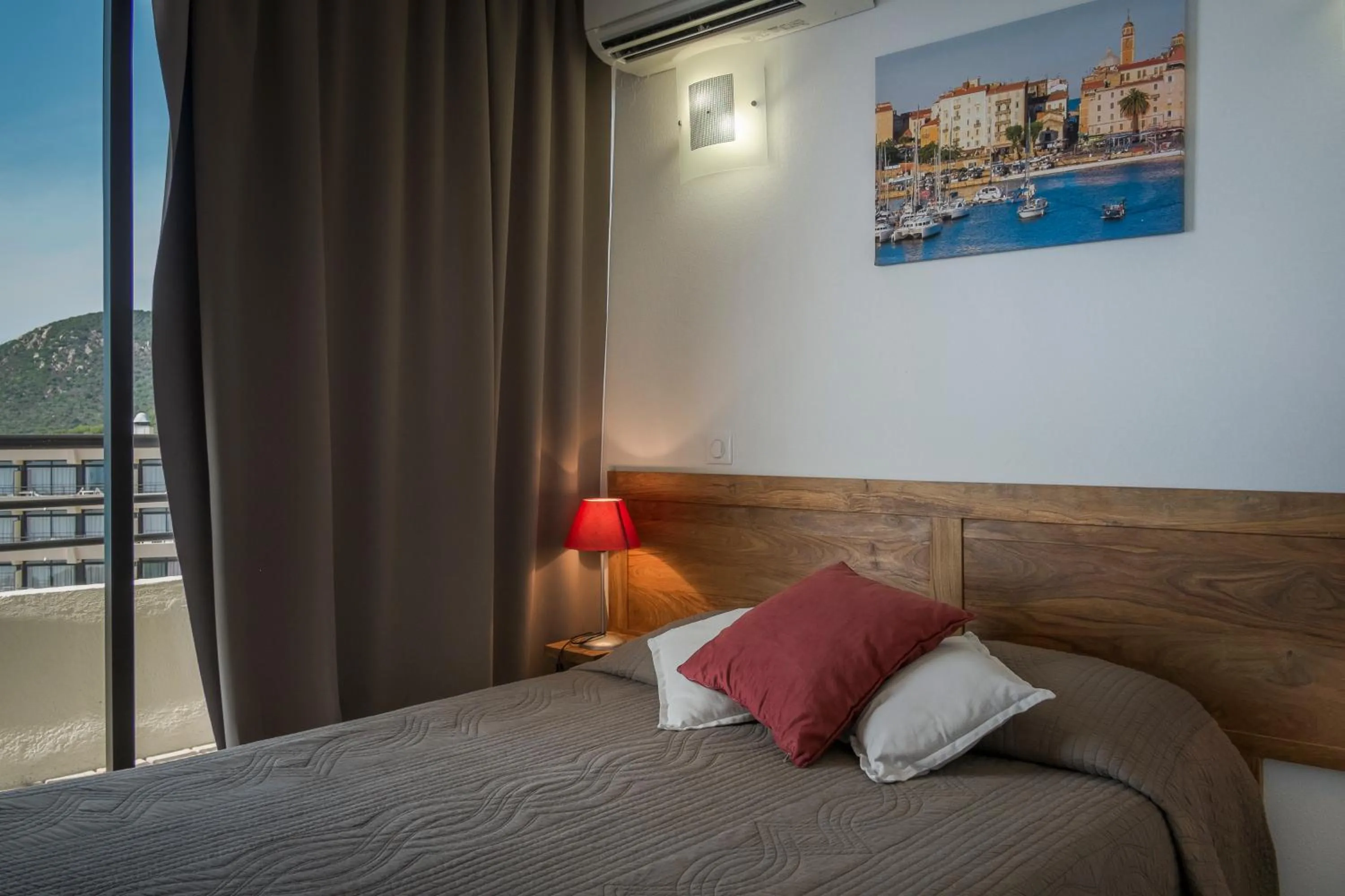 Bedroom, Bed in Résidence Les Calanques