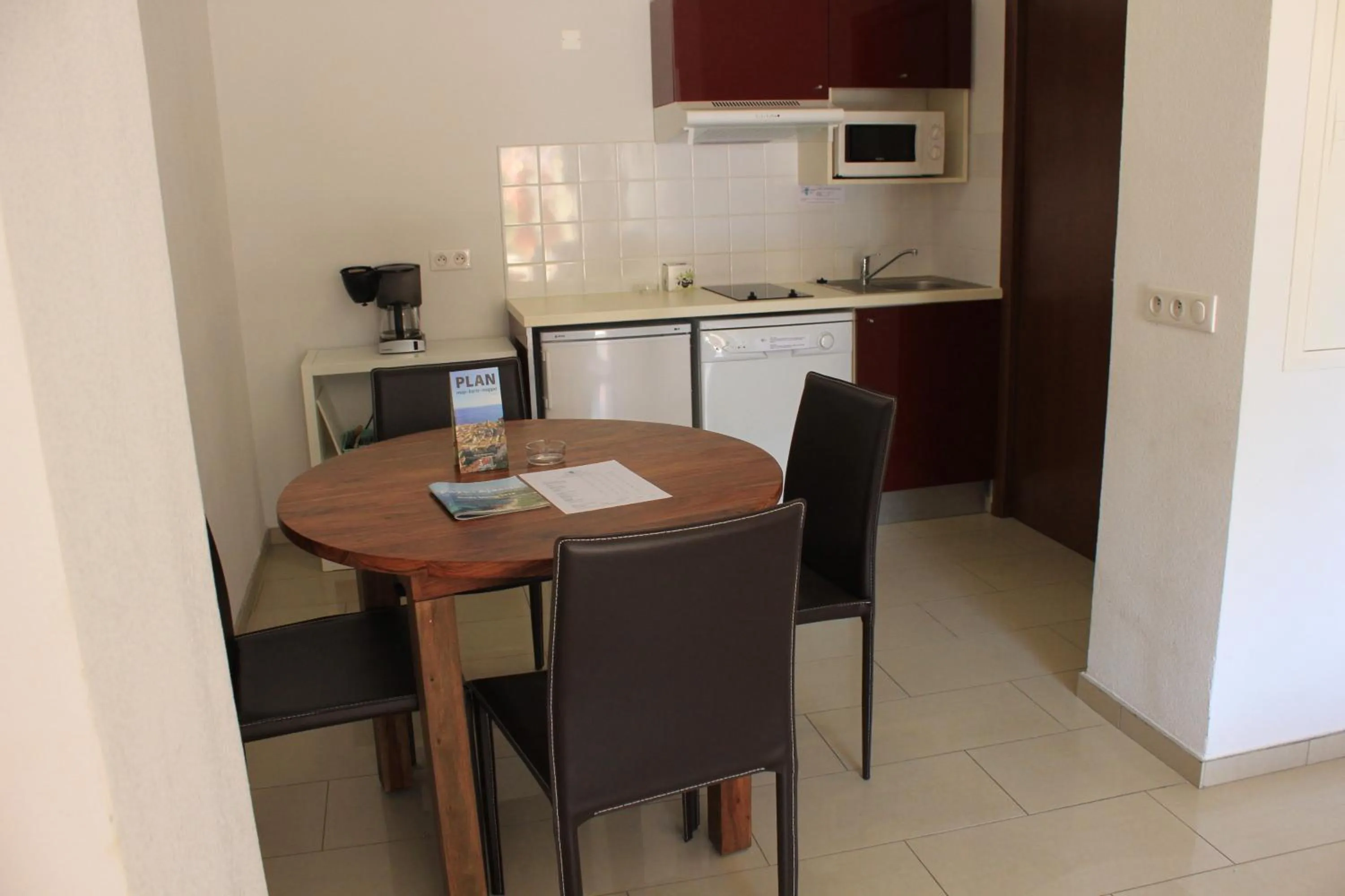 Dining area in Résidence Les Calanques