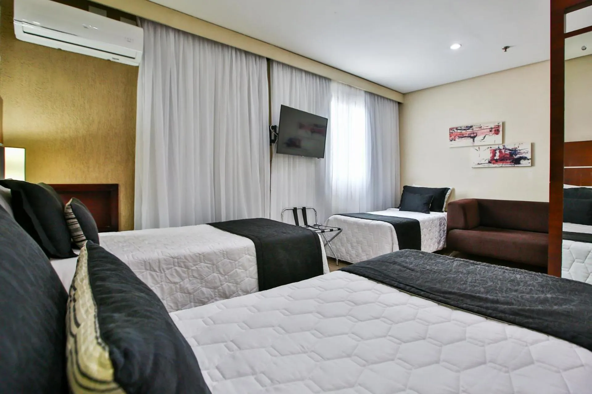 Bed in Transamerica Executive Chácara Santo Antônio