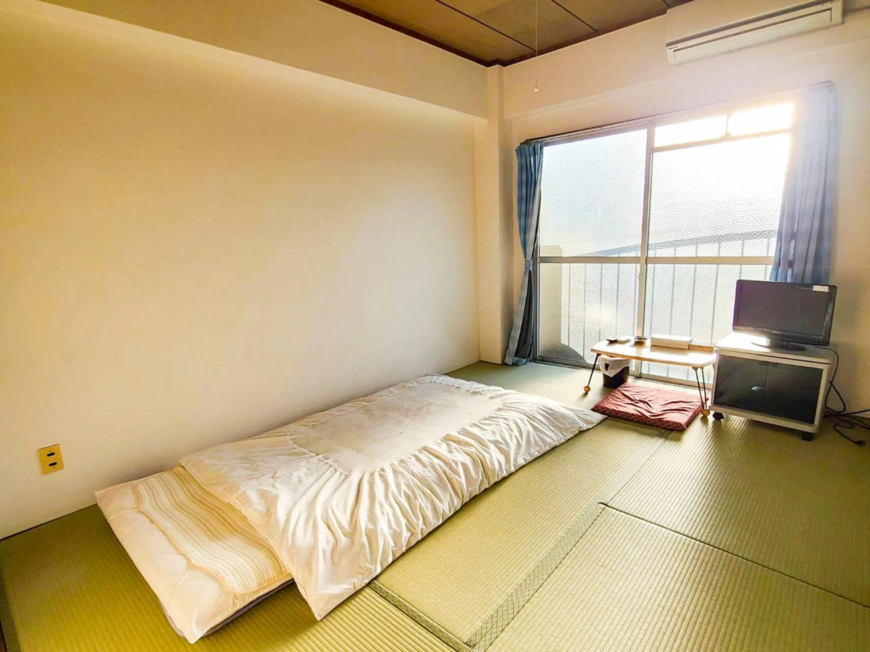 Photo of the whole room in Weekly Hotel Kokura