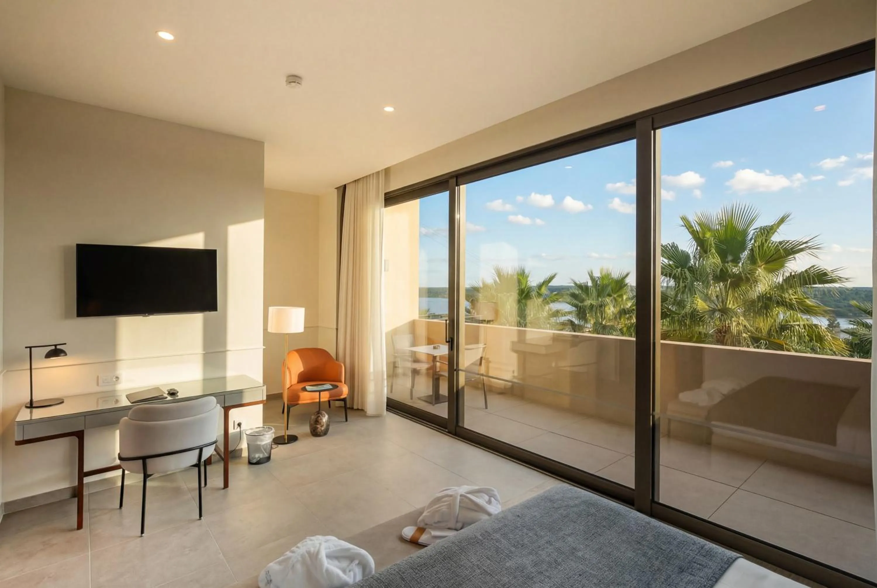 Lake view in AP Lago Montargil - Conference & SPA