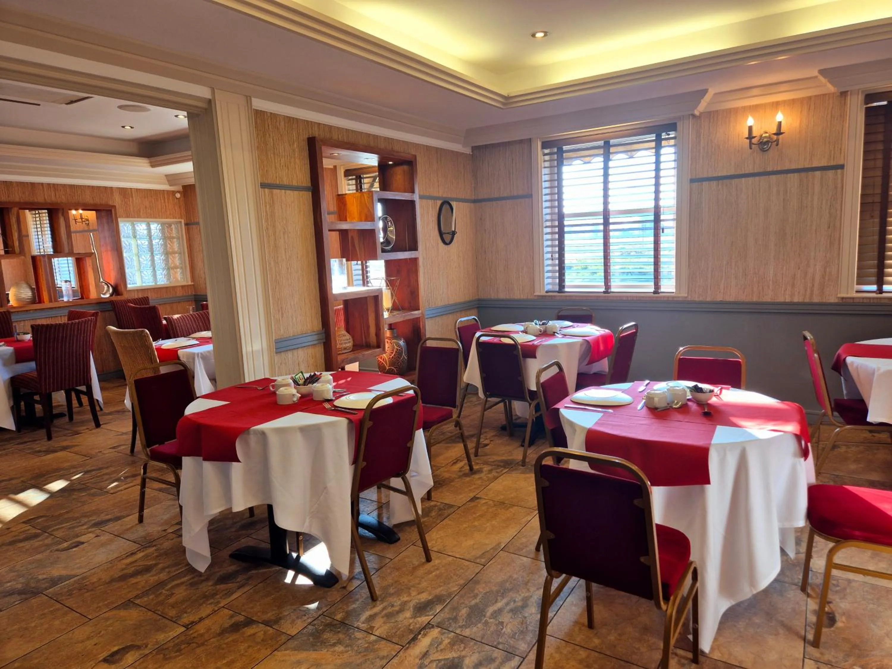 Restaurant/places to eat in Supreme Inn Boston