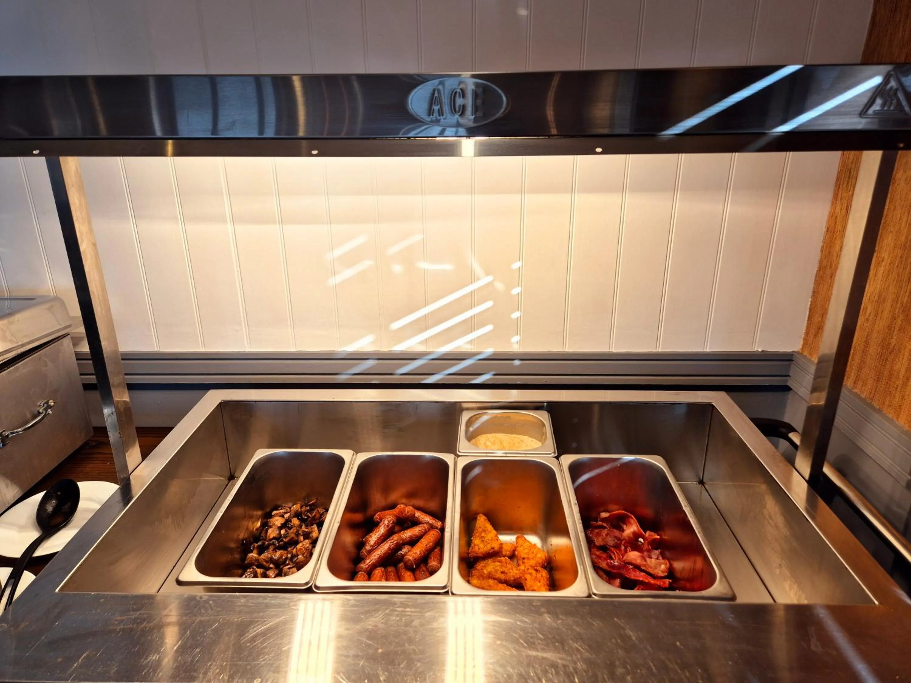 Buffet breakfast in Supreme Inn Boston