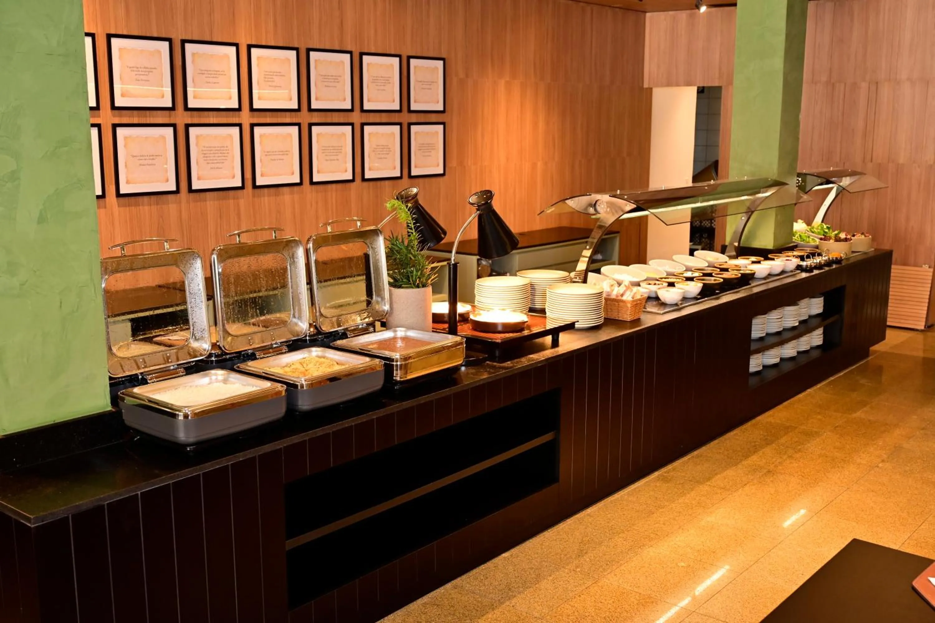 Restaurant/places to eat in Transamerica Prime International Plaza (Paulista)