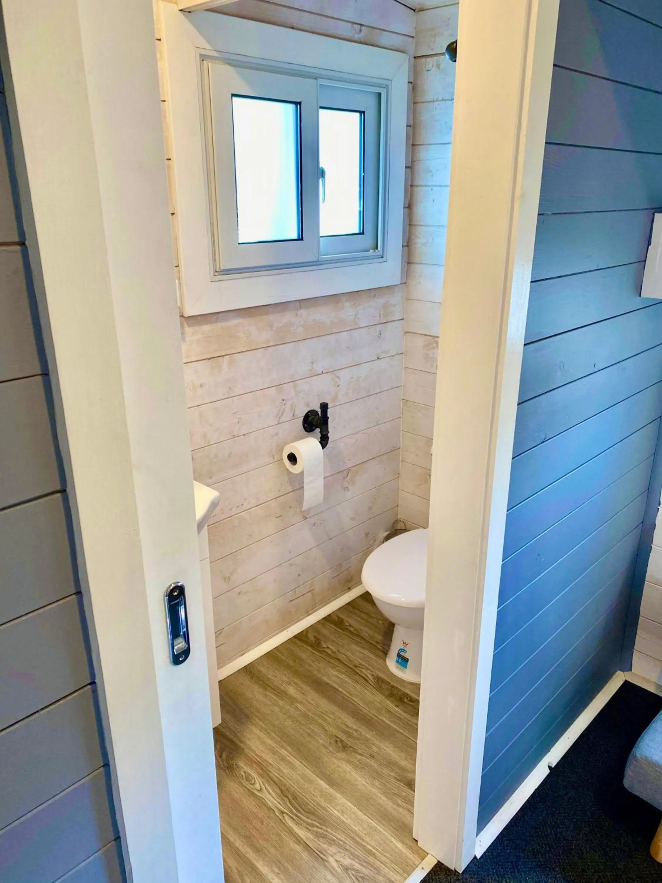 Toilet in Jenolan Holiday Park Oberon