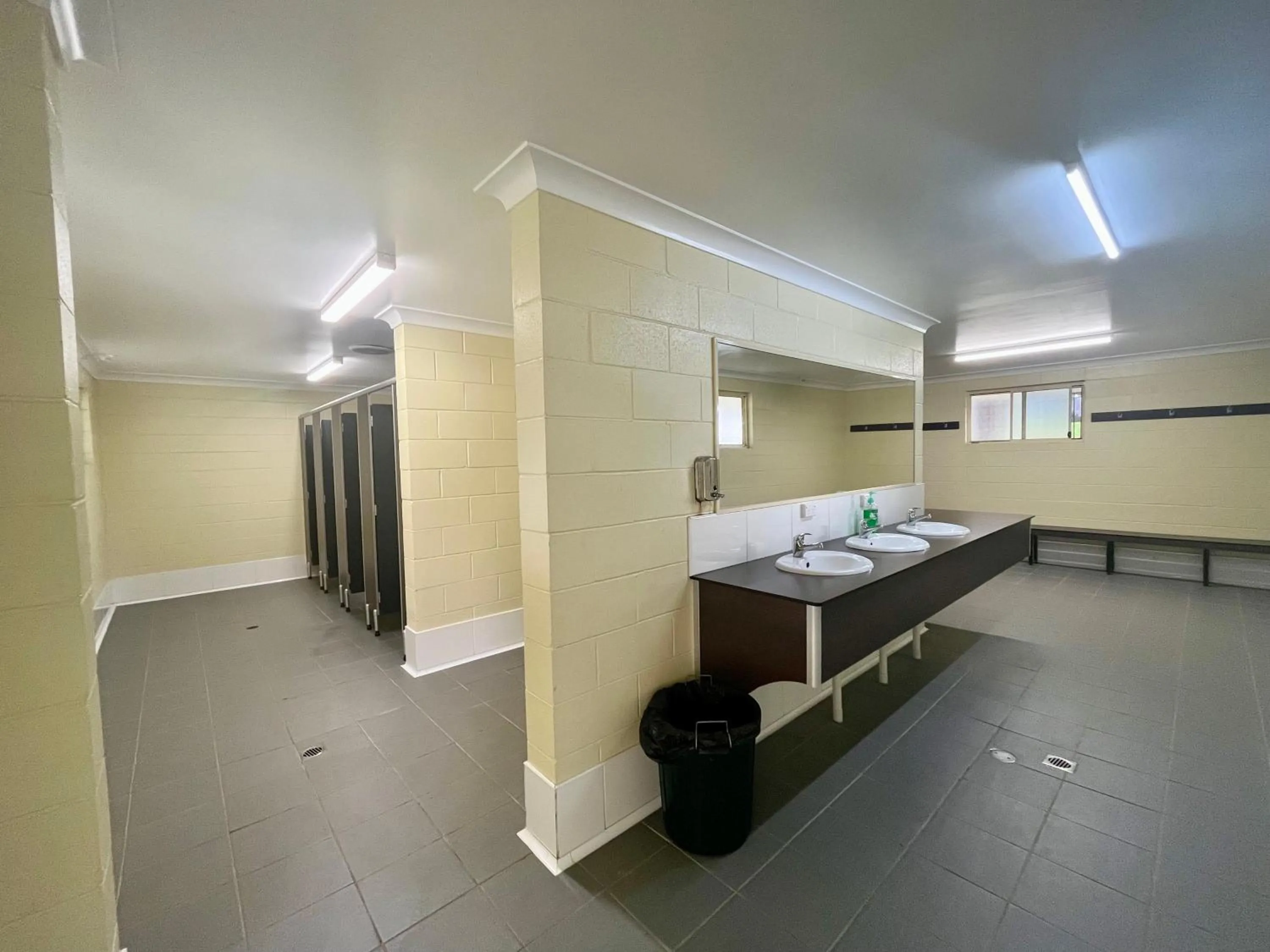 Property building, Bed in Jenolan Holiday Park Oberon