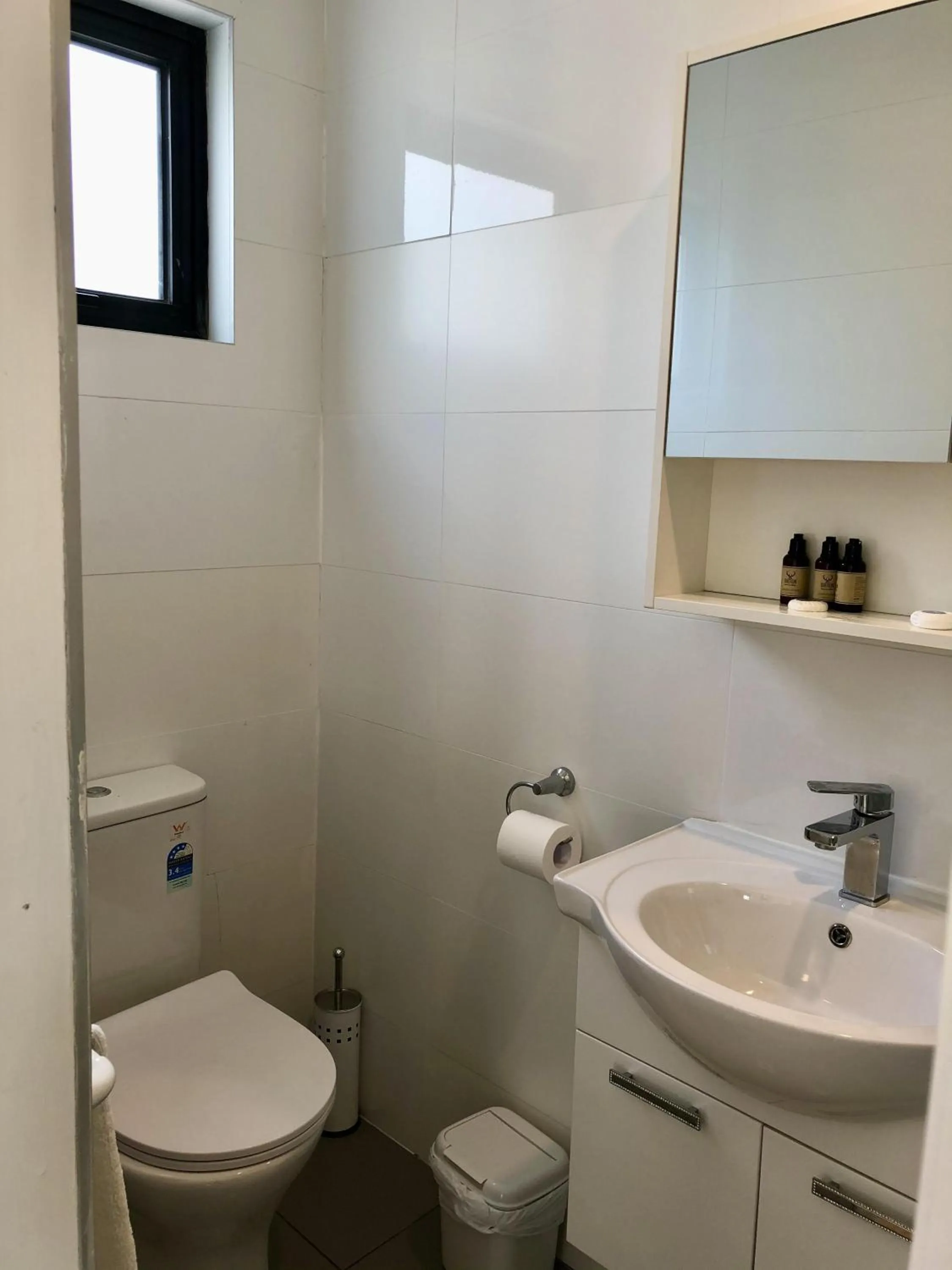 Bathroom in Jenolan Holiday Park Oberon