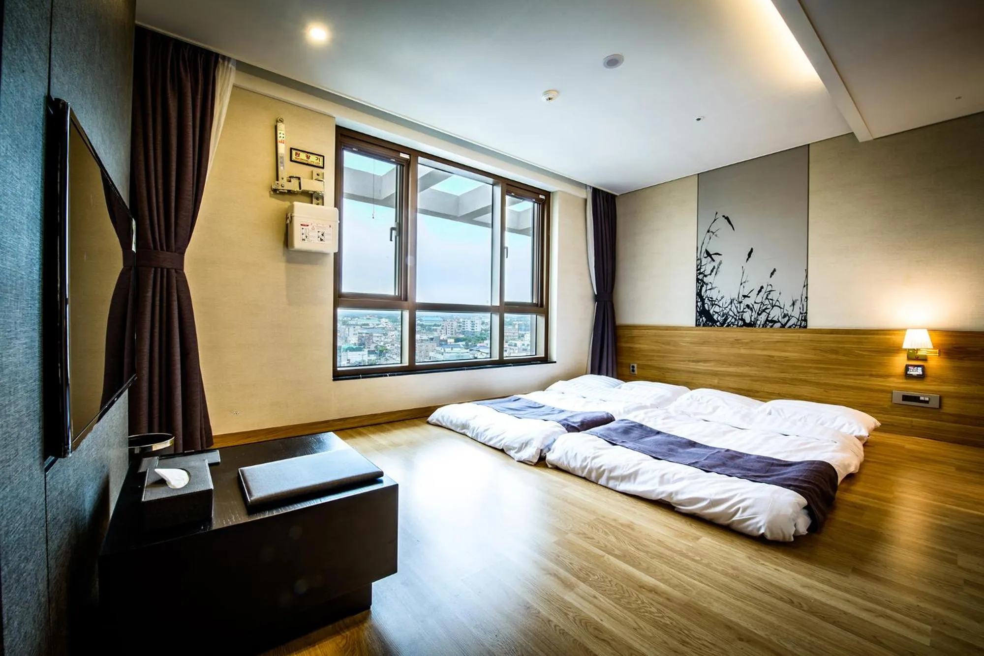 Photo of the whole room in Utop Ubless Hotel Jeju