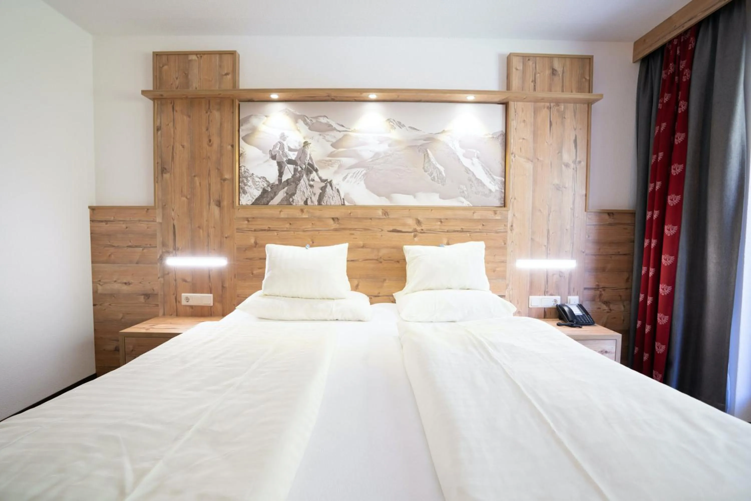 Bed in Hotel Gundolf