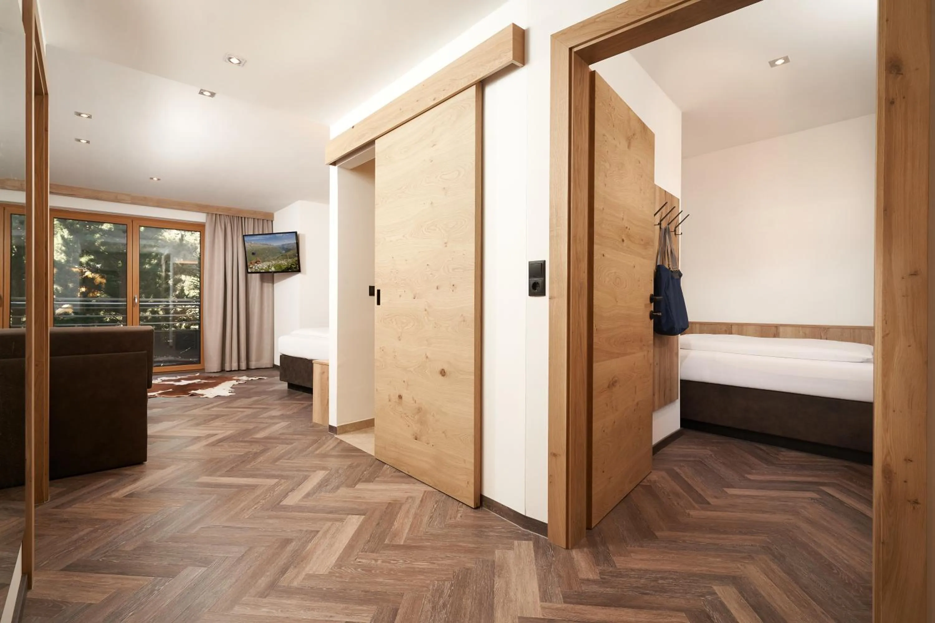 Photo of the whole room, Bed in Hotel Gundolf