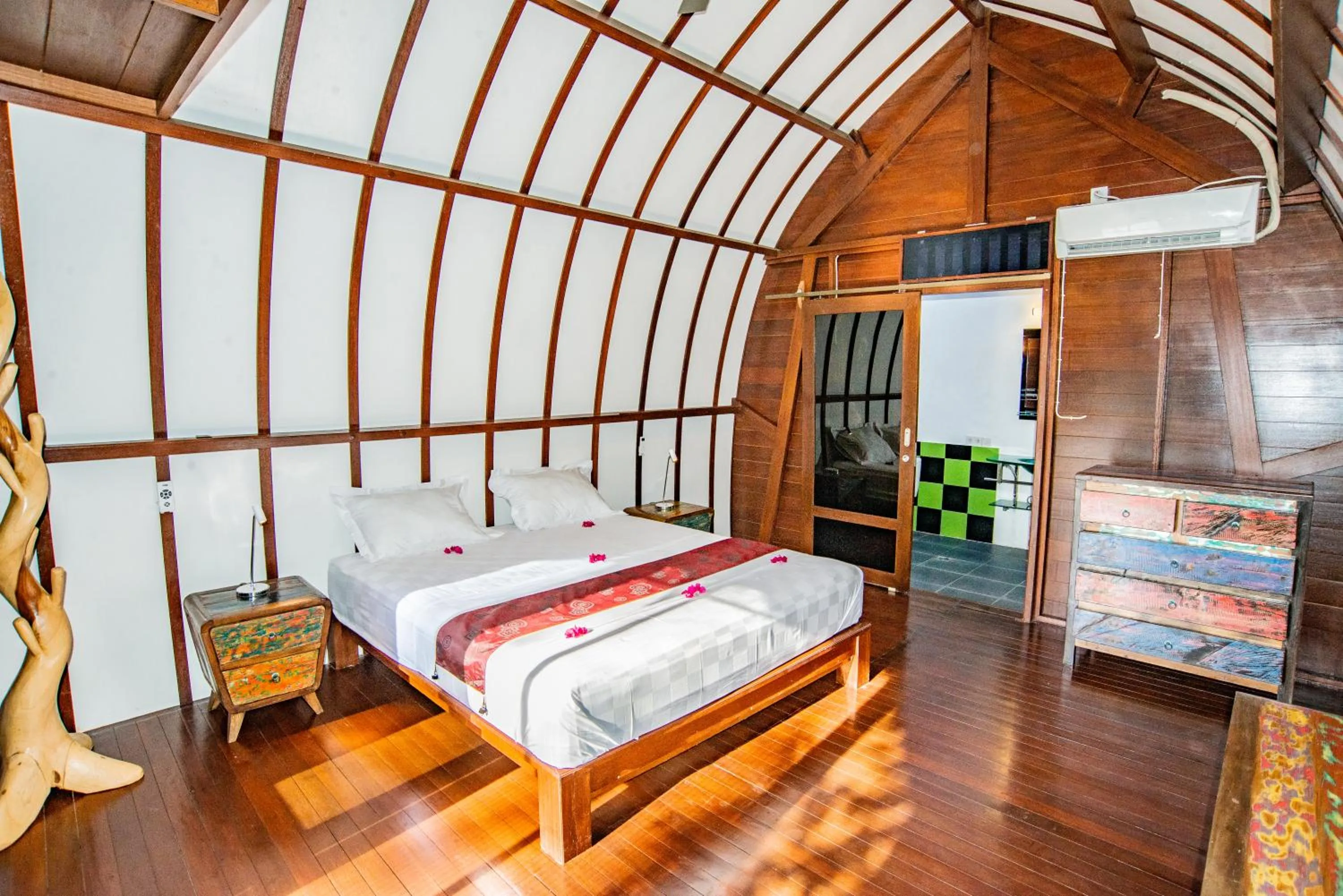 Bed in The Papalagi Resort