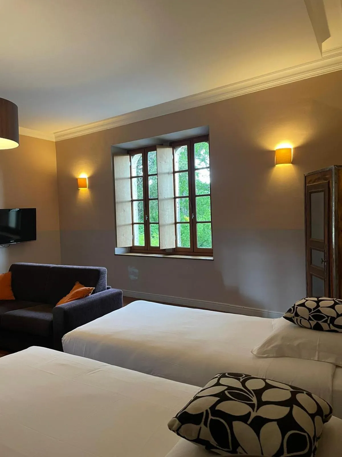 Bedroom, Bed in Logis Hôtel Château De Palaja