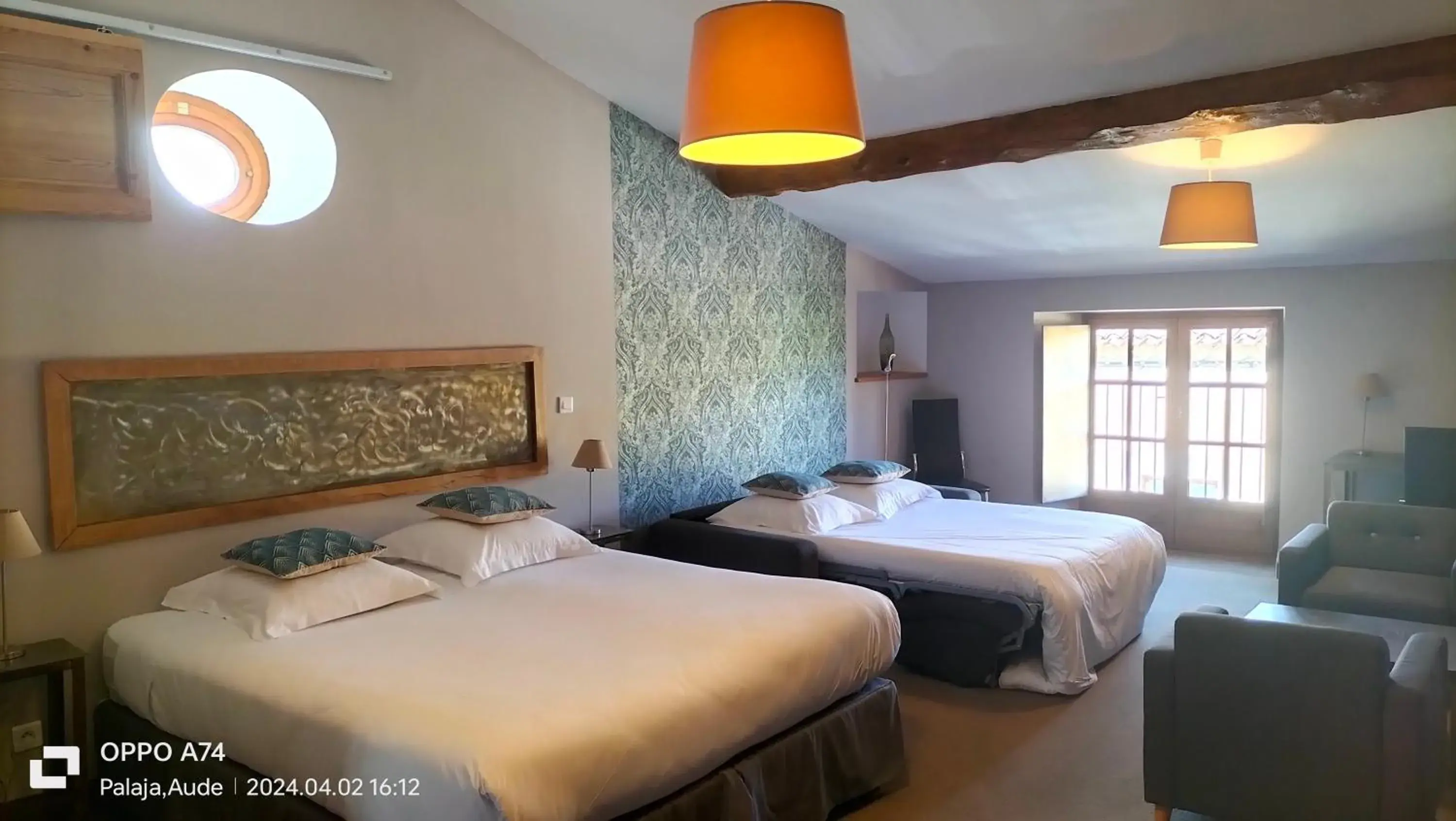 Junior Suite (3-4 people) in Logis Hôtel Château De Palaja Junior Suite (3-4 people) in Logis Hôtel Château De Palaja