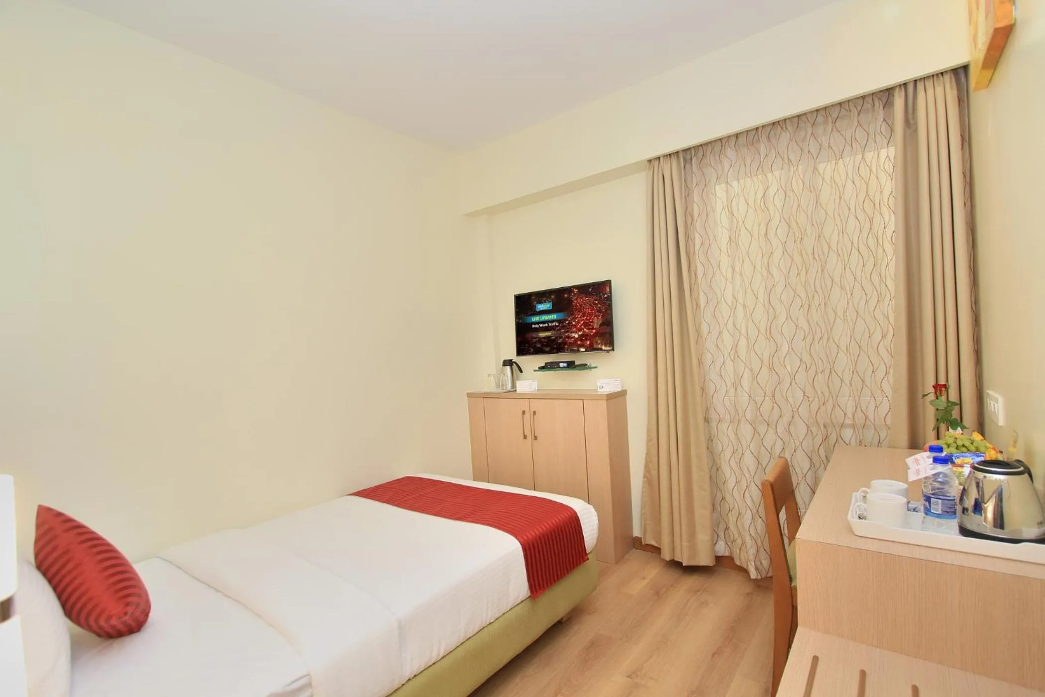 Bedroom, Bed in La Sara Regent